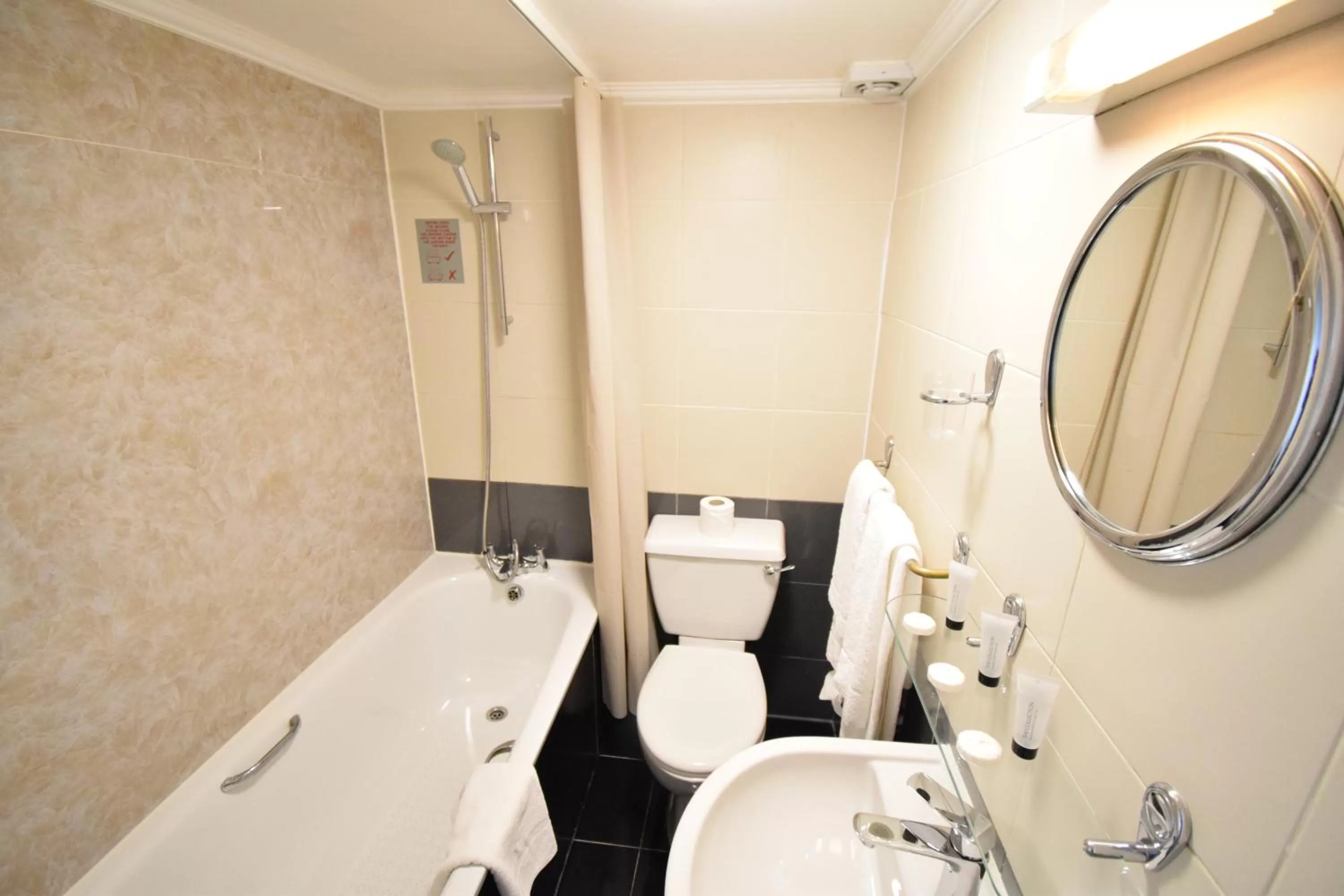 Pembridge Palace Hotel