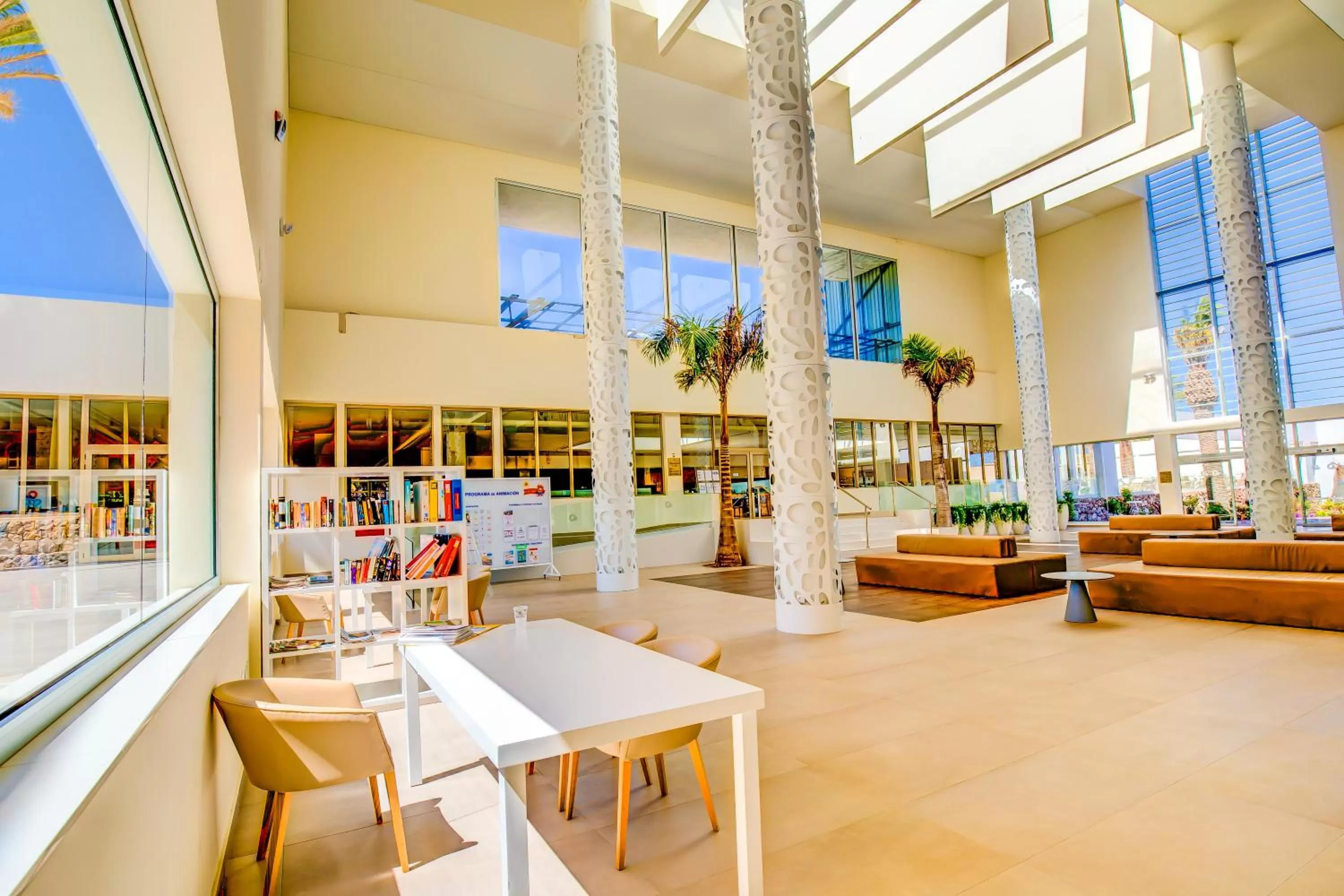 Lobby or reception in SBH Monica Beach Resort
