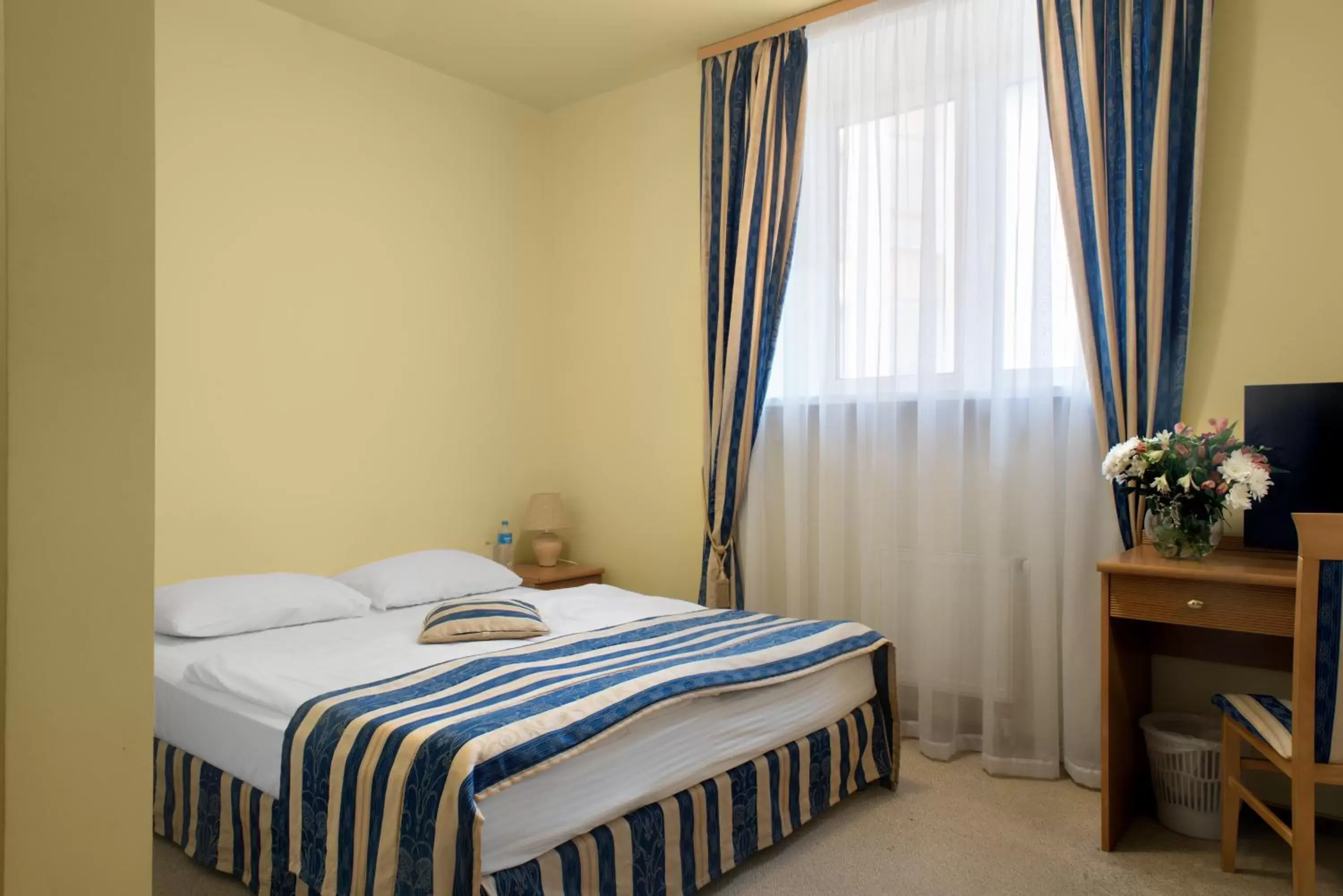 Standard Double or Twin Room - single occupancy in Oscar Standard Double or Twin Room - single occupancy in Oscar