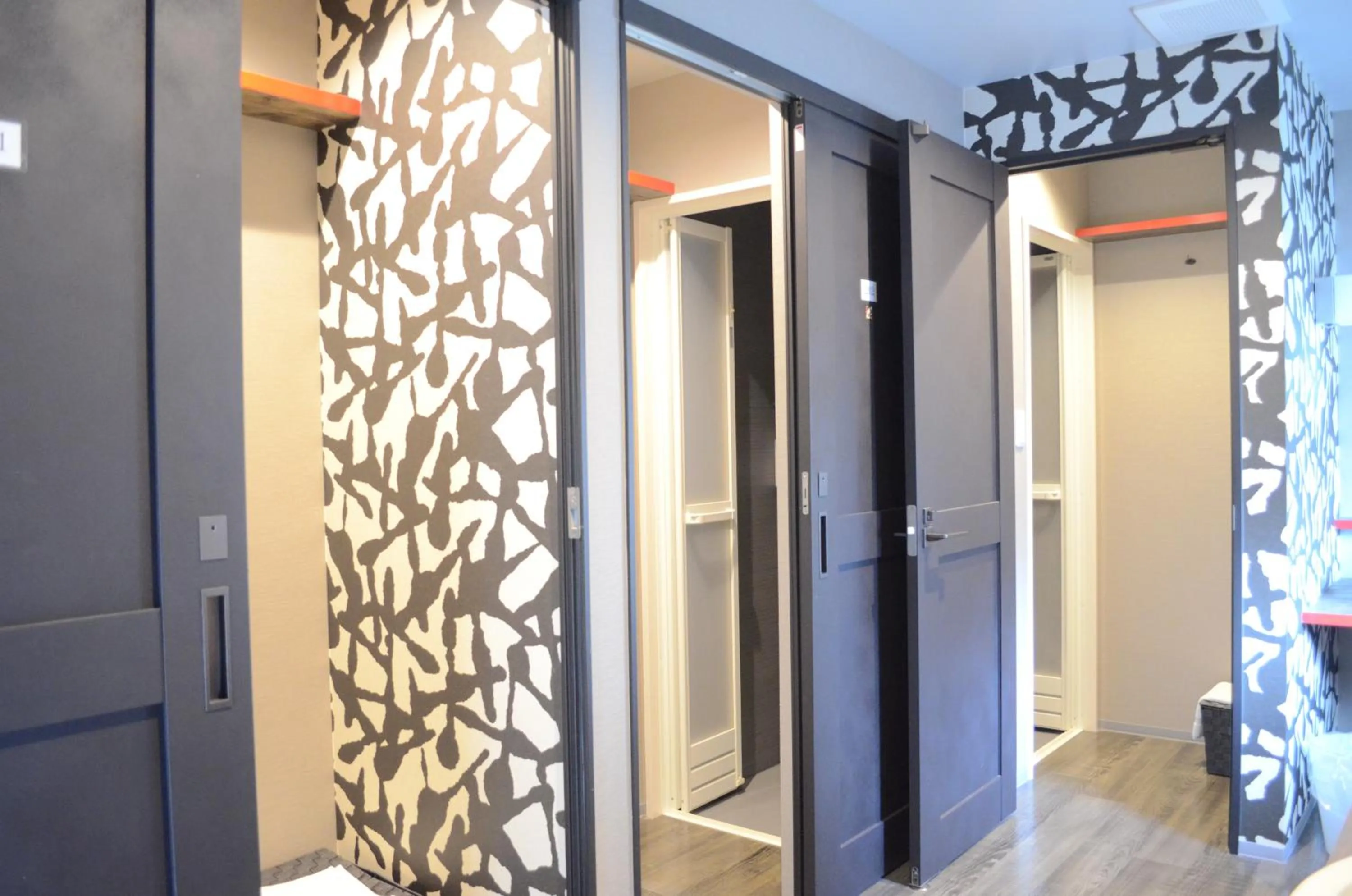 Shower in My Hotel Ryugu