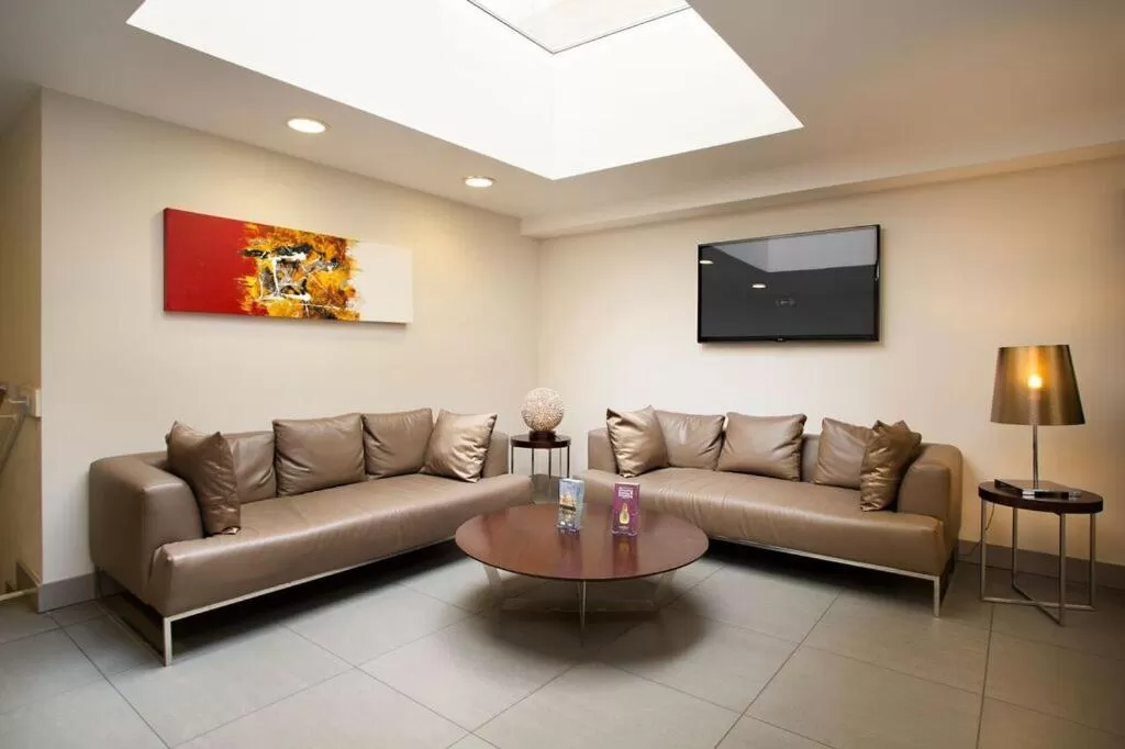 Lobby or reception in Britannia Study Hotel