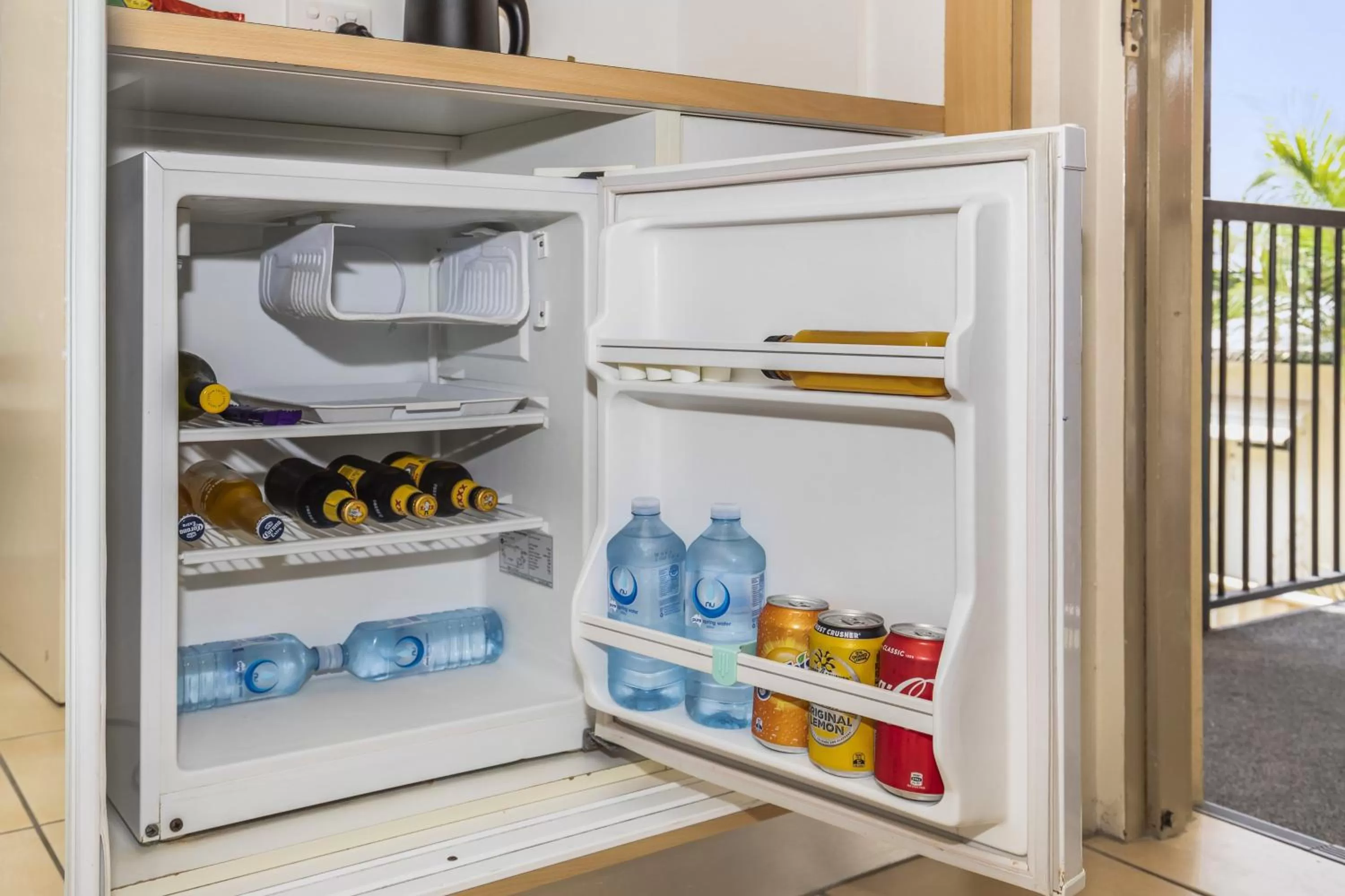 Drinks in Best Western Airport 85 Motel