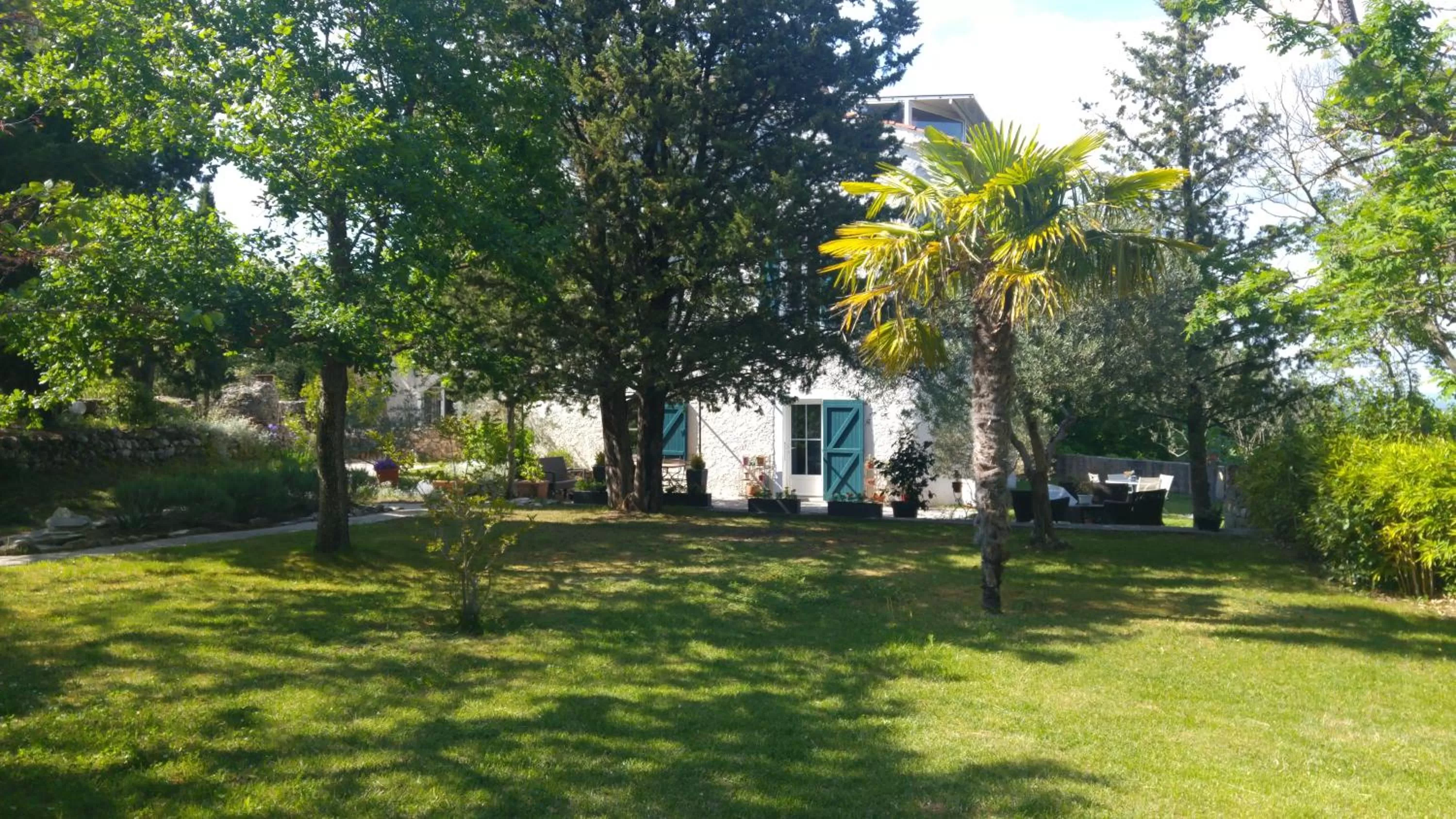 Garden in Le Moulin de Varrians