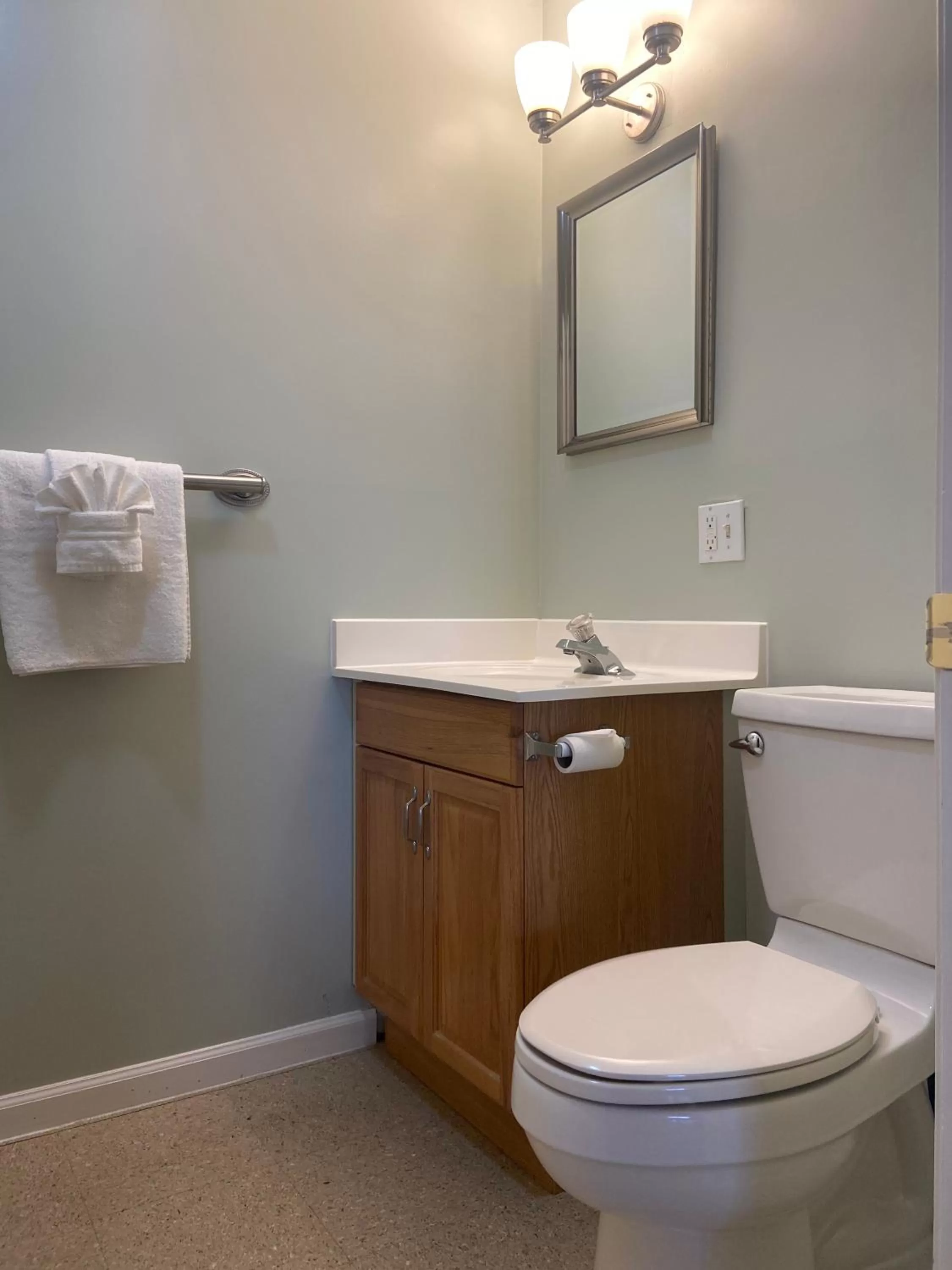 Toilet in Gold Coast Family Cottages