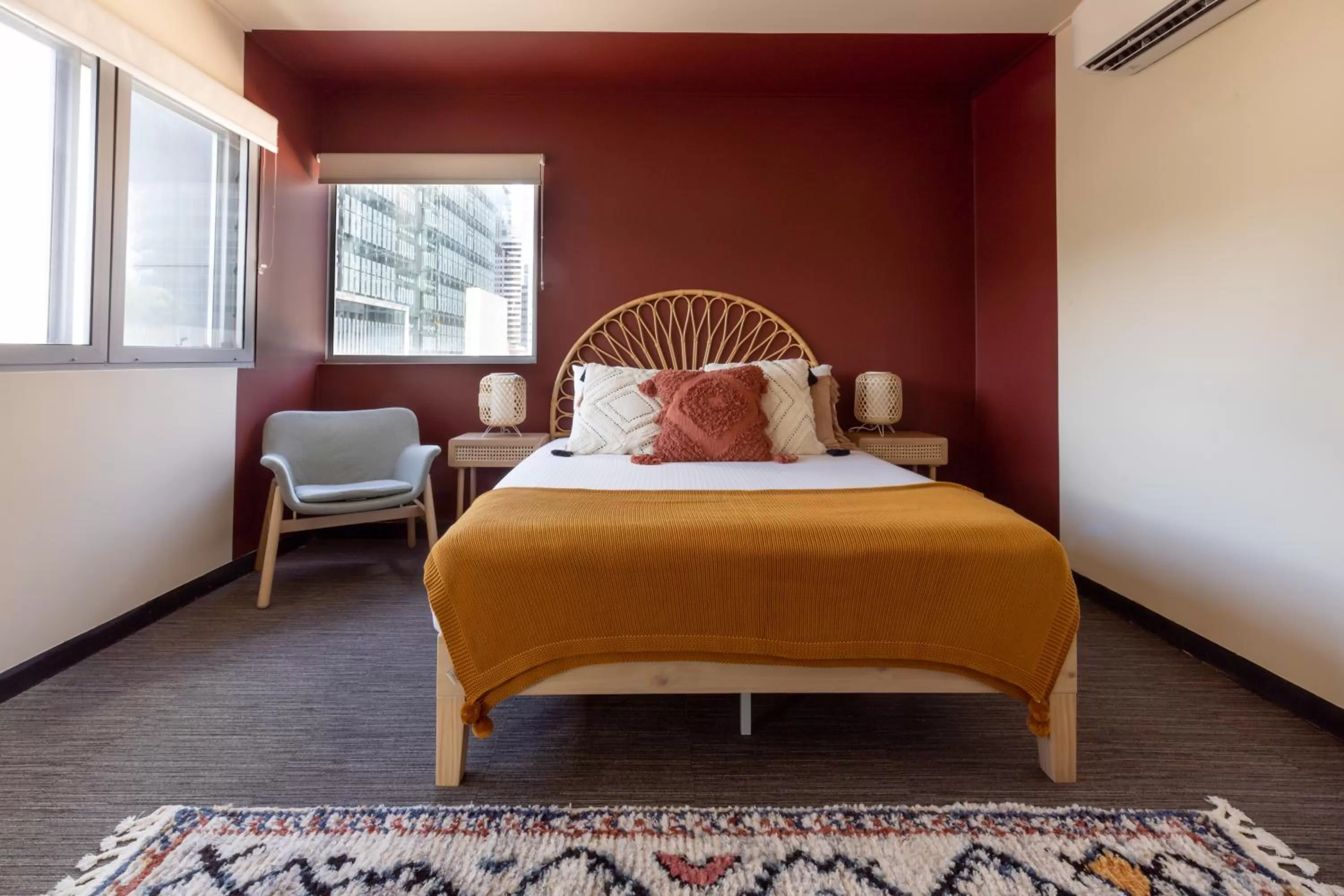 Photo of the whole room, Bed in Roamer Brisbane