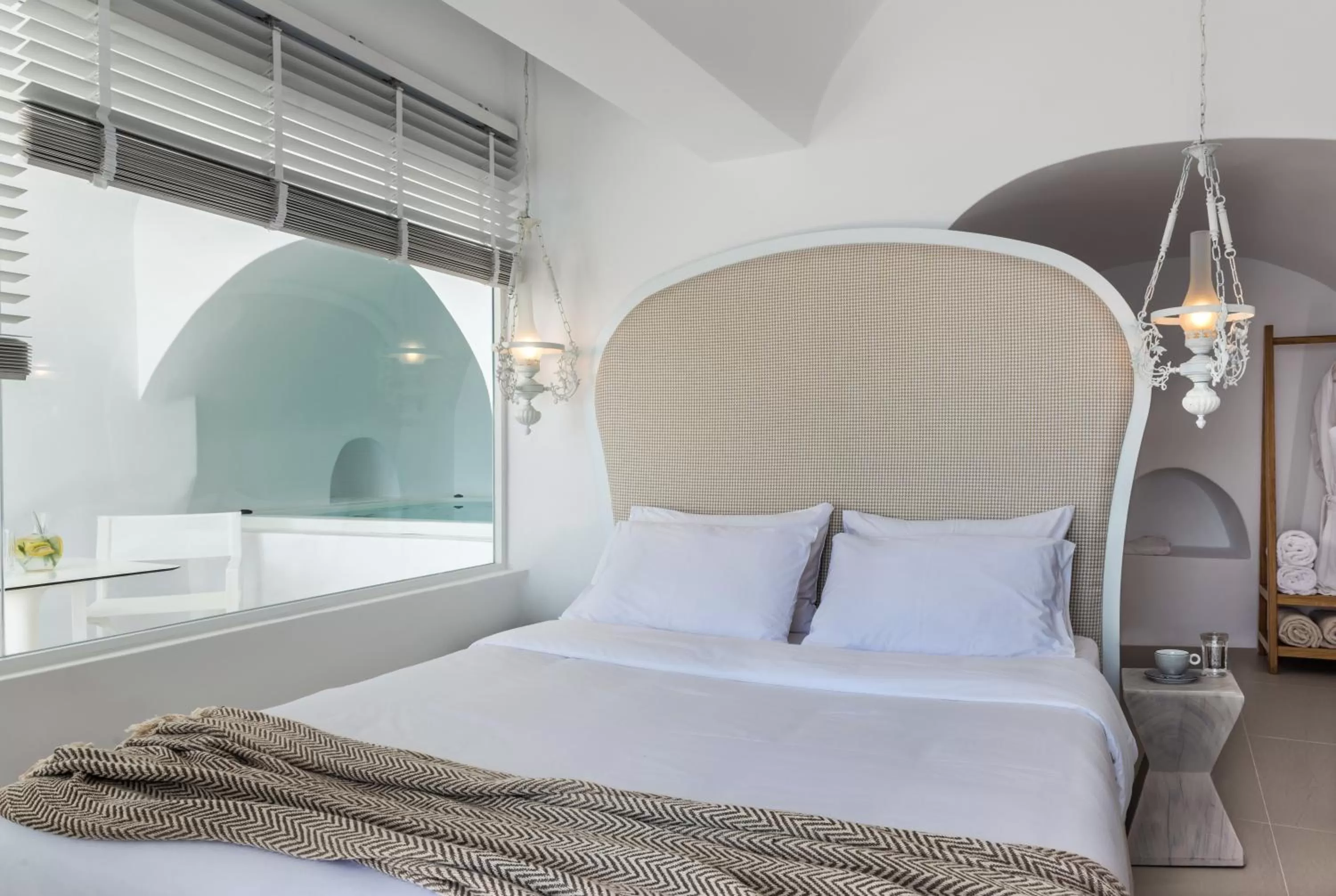 Bed in Nefeles Luxury Suites