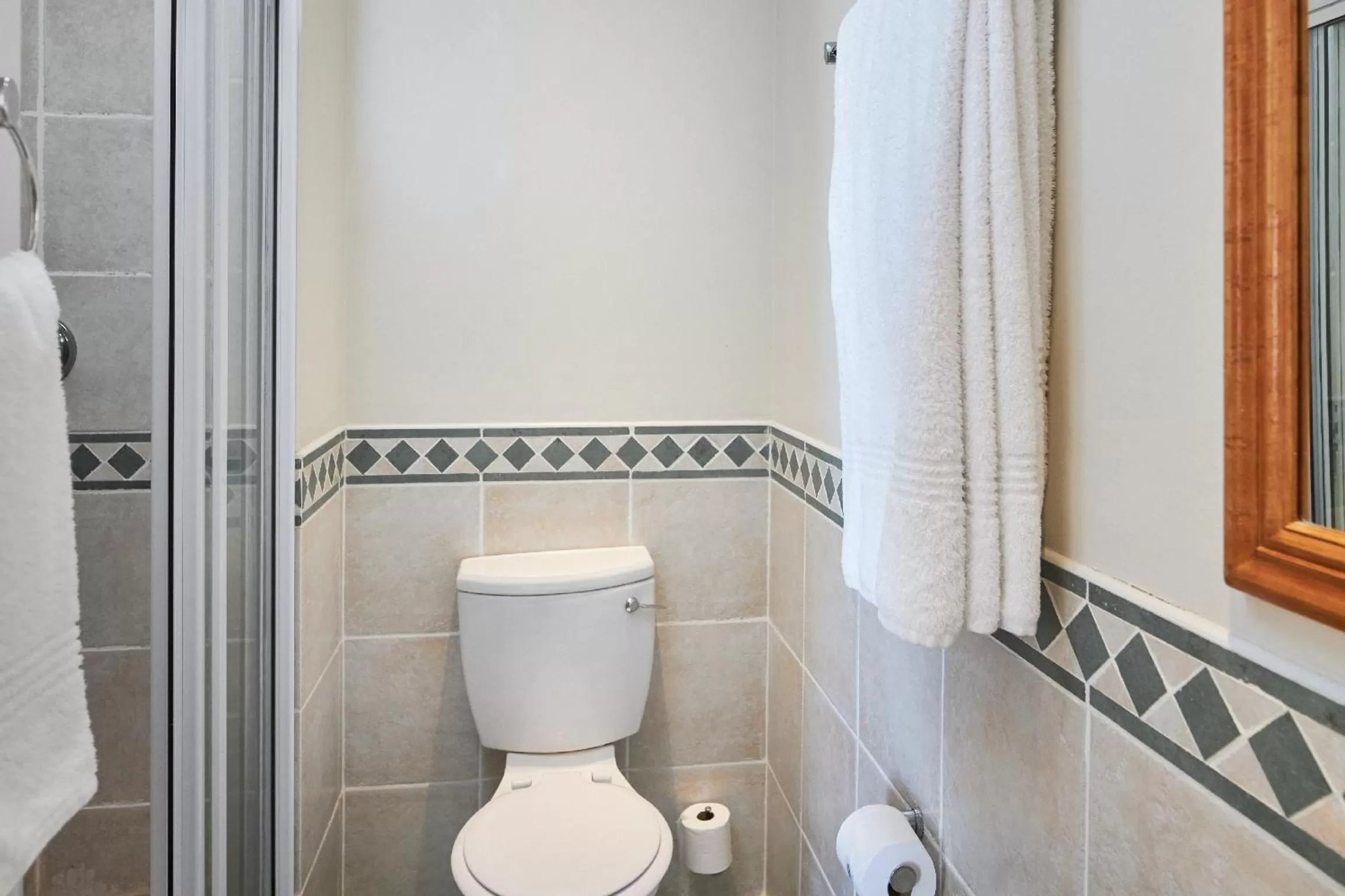 Shower in First Group Breakers Resort - Official