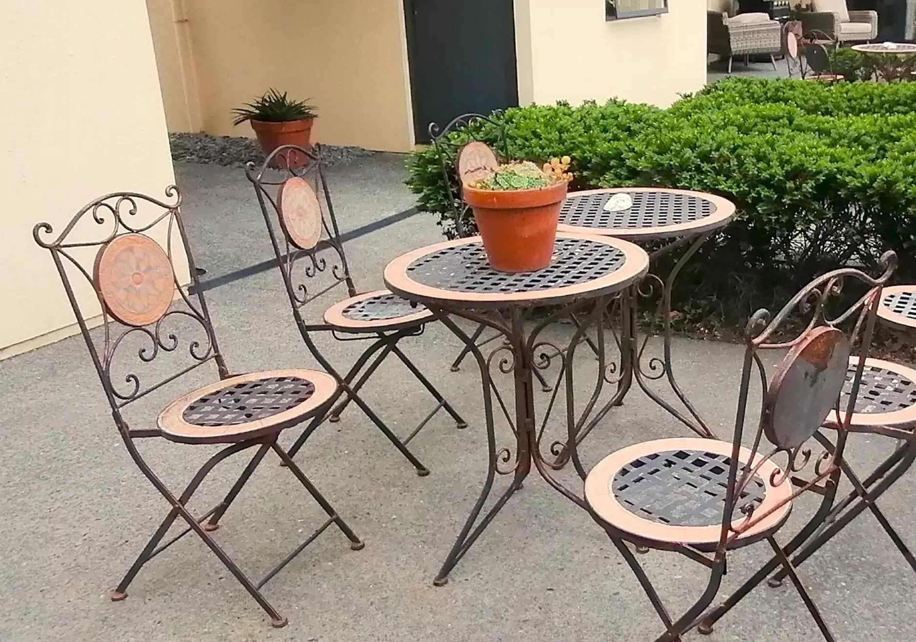 Patio in Bella Vista Motel Ashburton