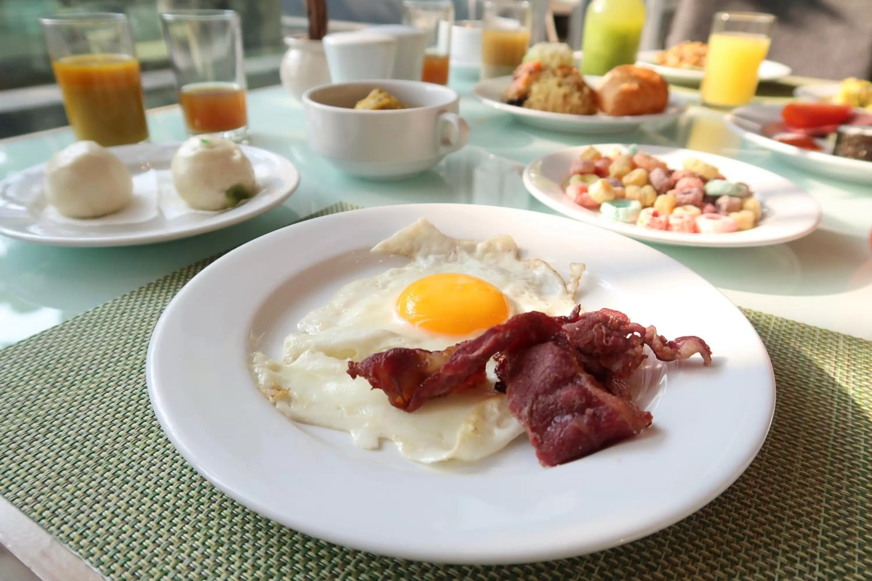 American breakfast in Grand Mercure Jakarta Kemayoran