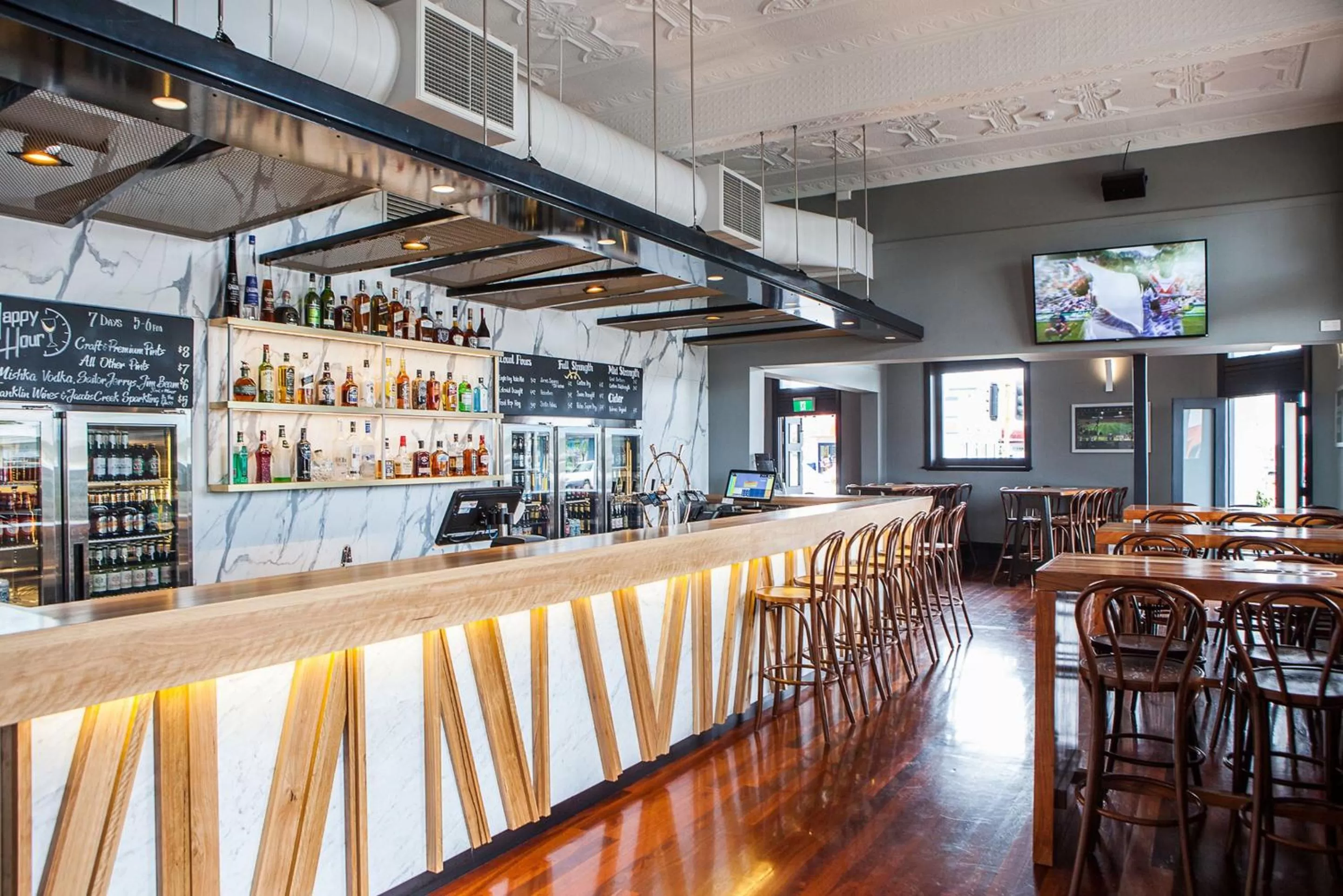 Lounge or bar in Nightcap at the Ship Inn