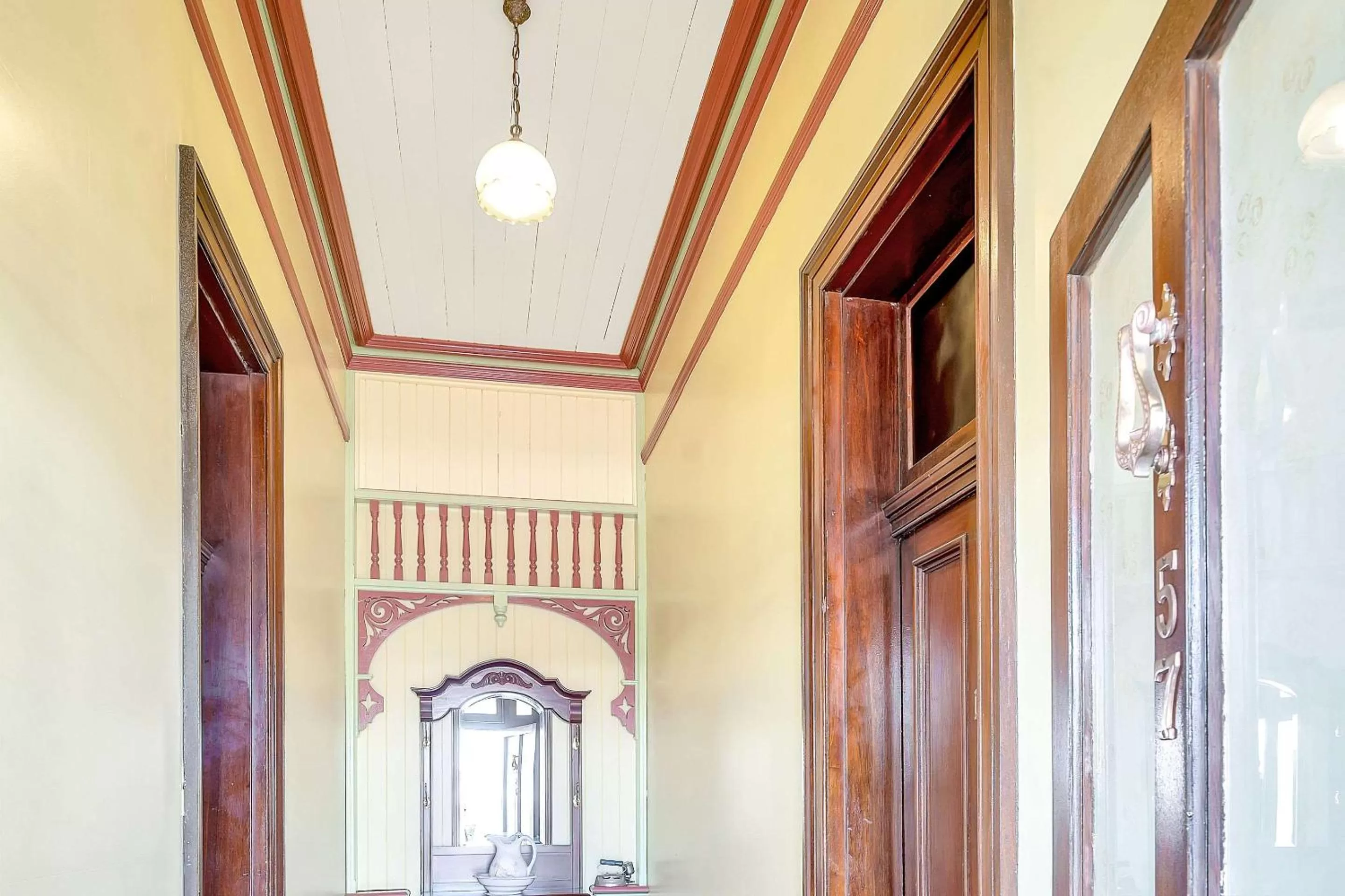 Lobby or reception in Comfort Inn Warwick