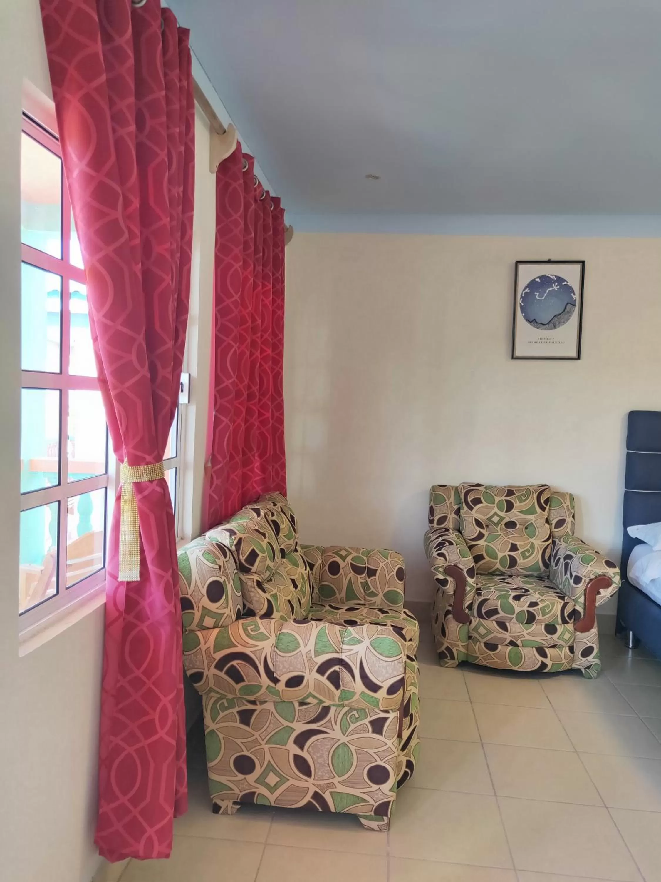 Living room, Seating Area in Sunshine View Hotel and Restaurant