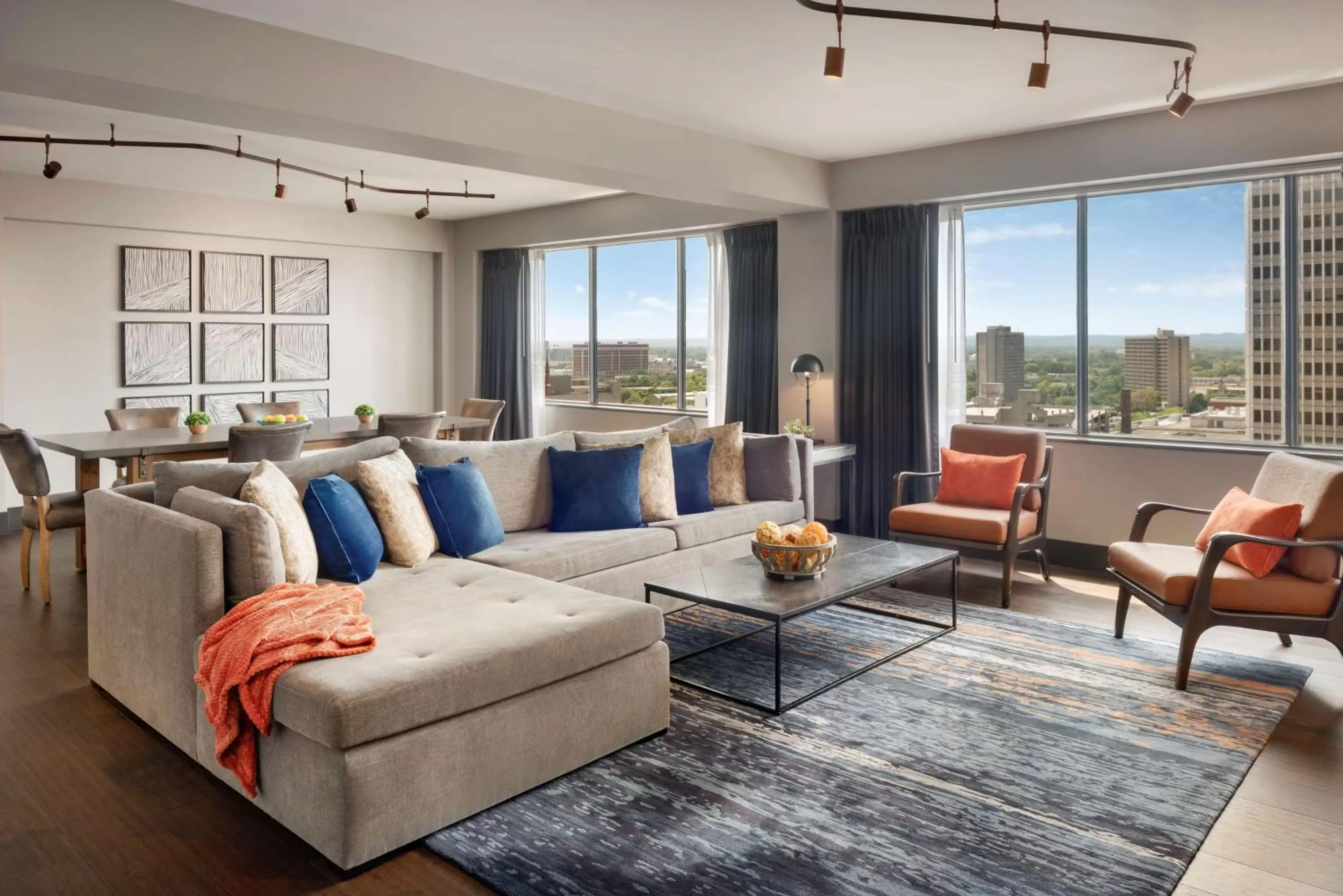 Photo of the whole room in Hyatt Regency Louisville