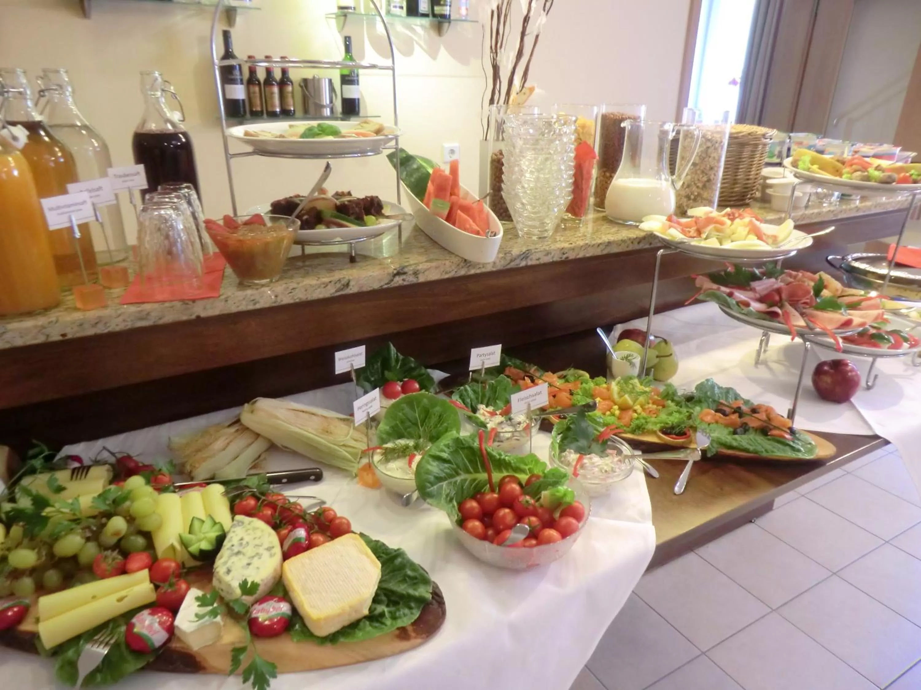 Restaurant/places to eat in Hotel Andra München