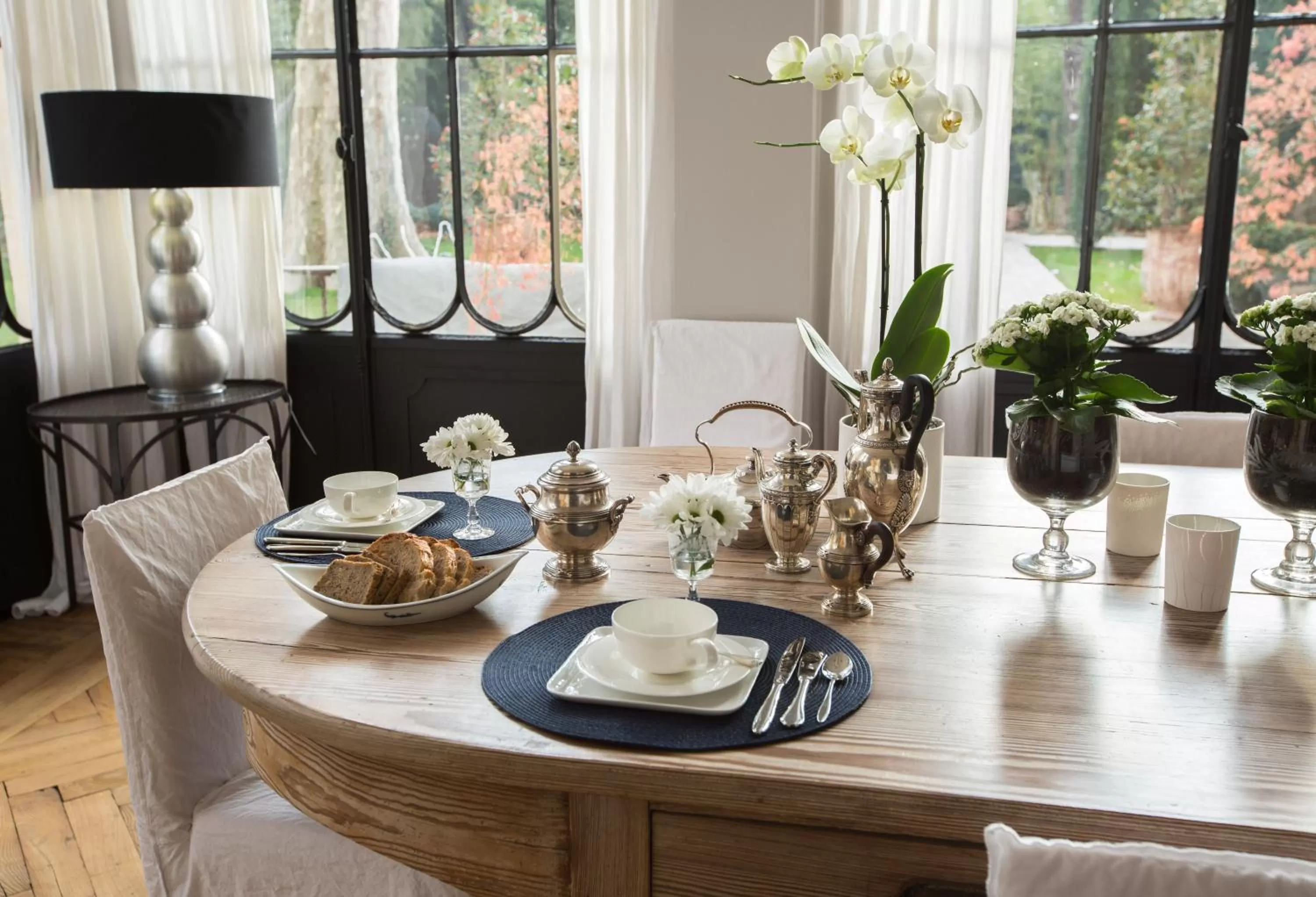 Food and drinks in La Divine Comédie-Suites Deluxe