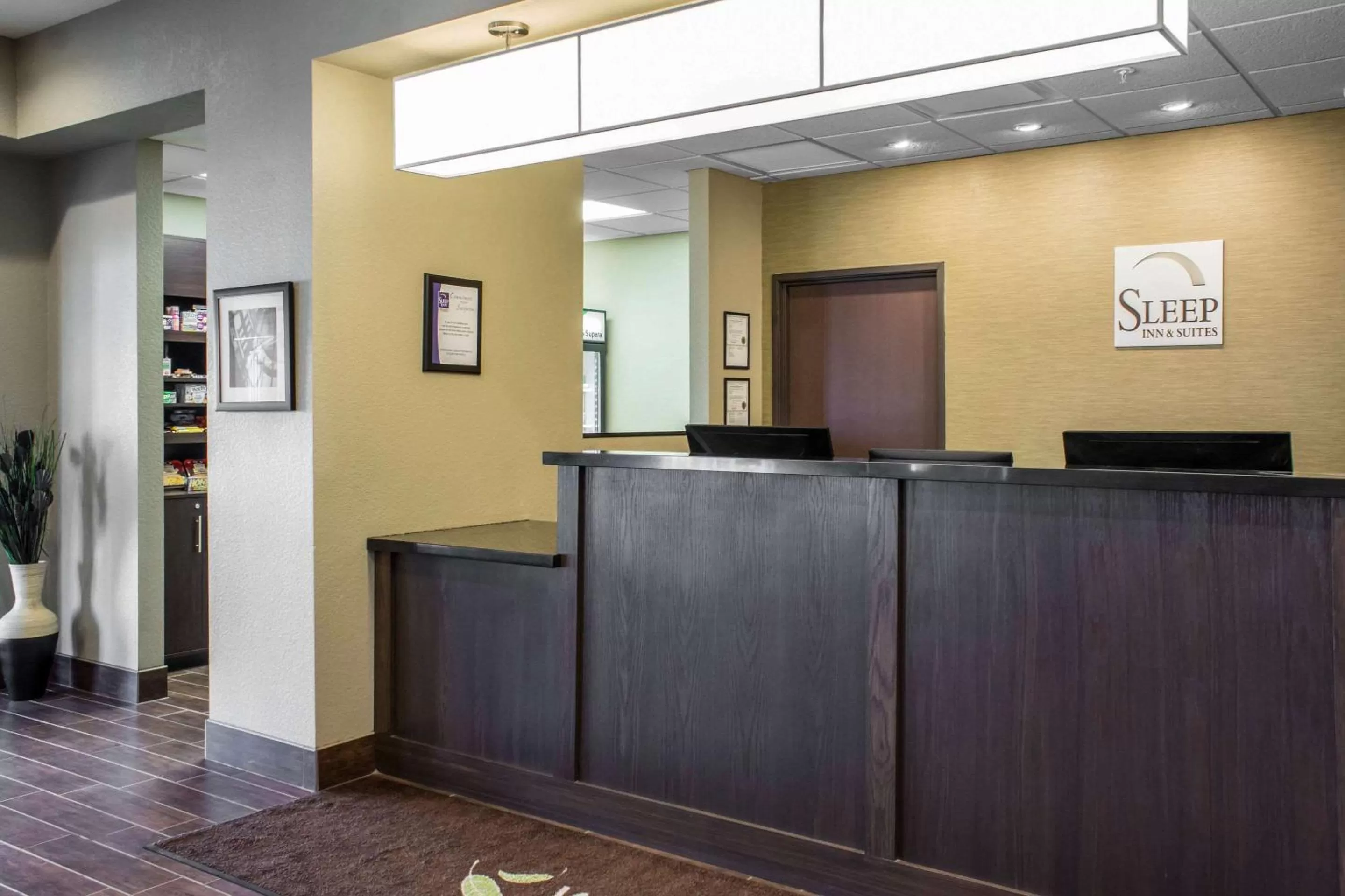 Lobby or reception in Sleep Inn & Suites Fort Dodge