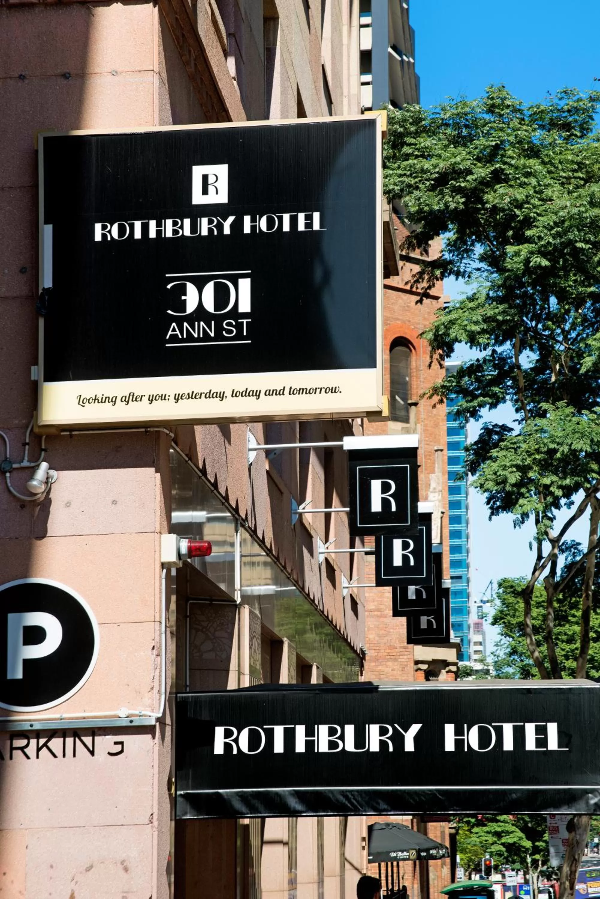 Facade/entrance in Rothbury Hotel