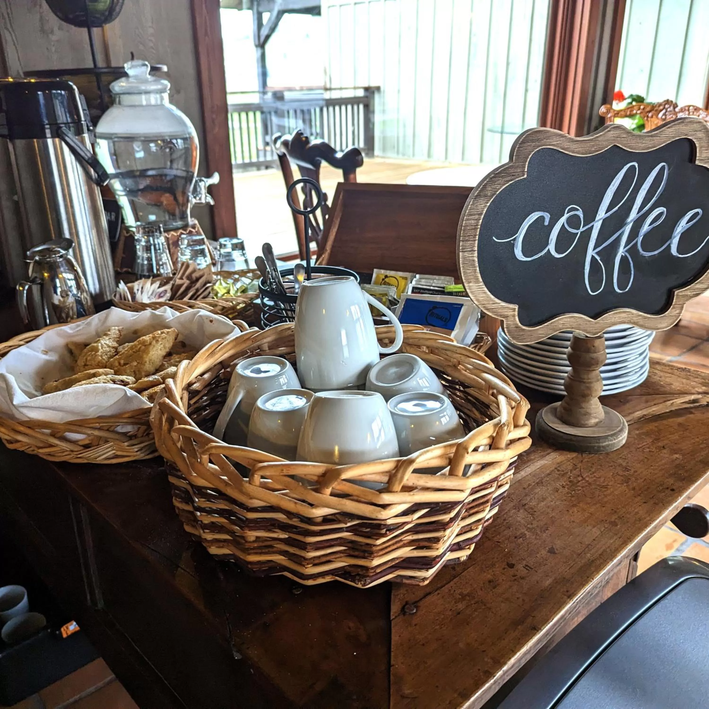 Breakfast in Casia Lodge and Ranch