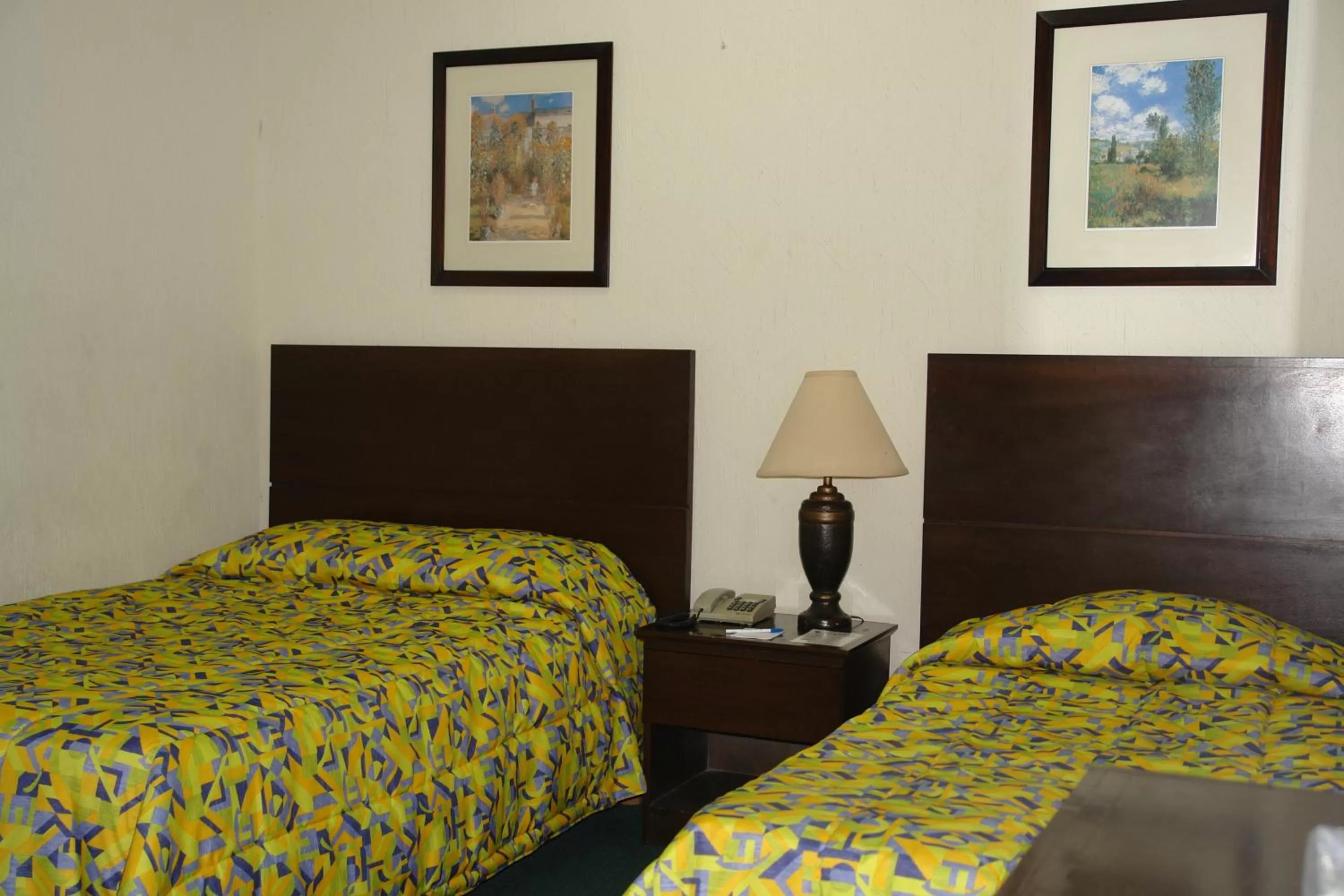 Bed in Hotel Fiesta Versalles