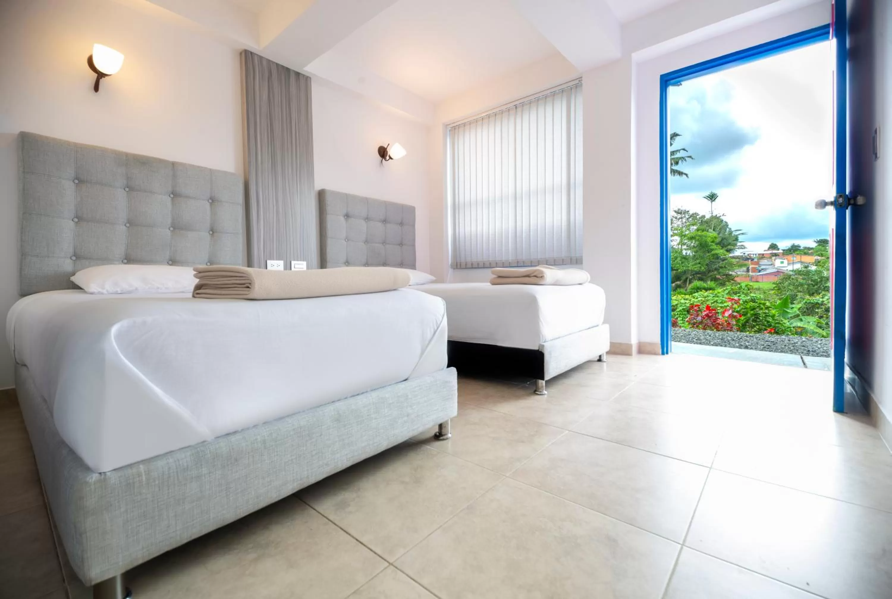 Bed in Hotel El Jardin