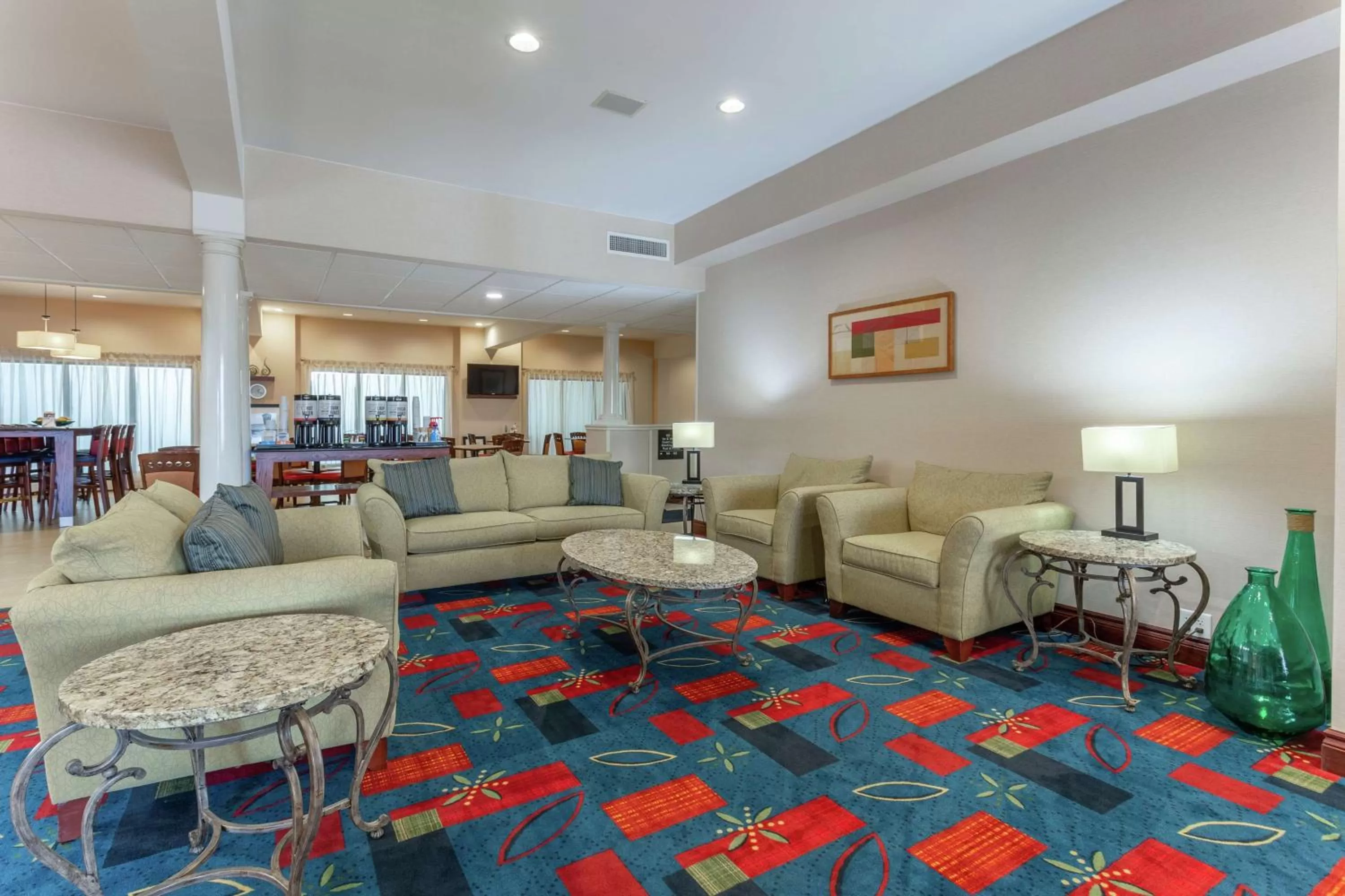 Lobby or reception in Hampton Inn Jefferson City at Capital Mall