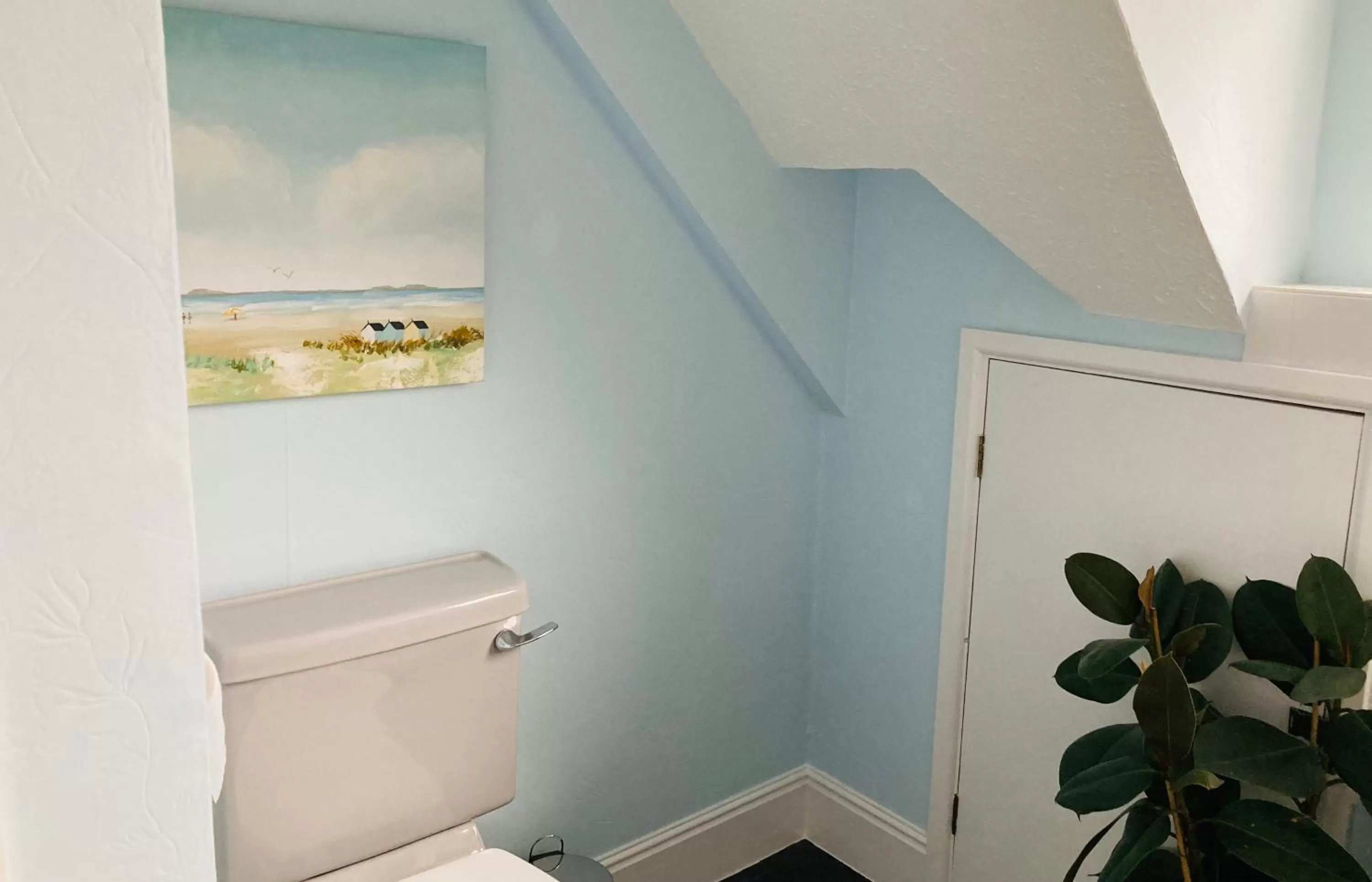 Toilet in The Wentworth Guest House