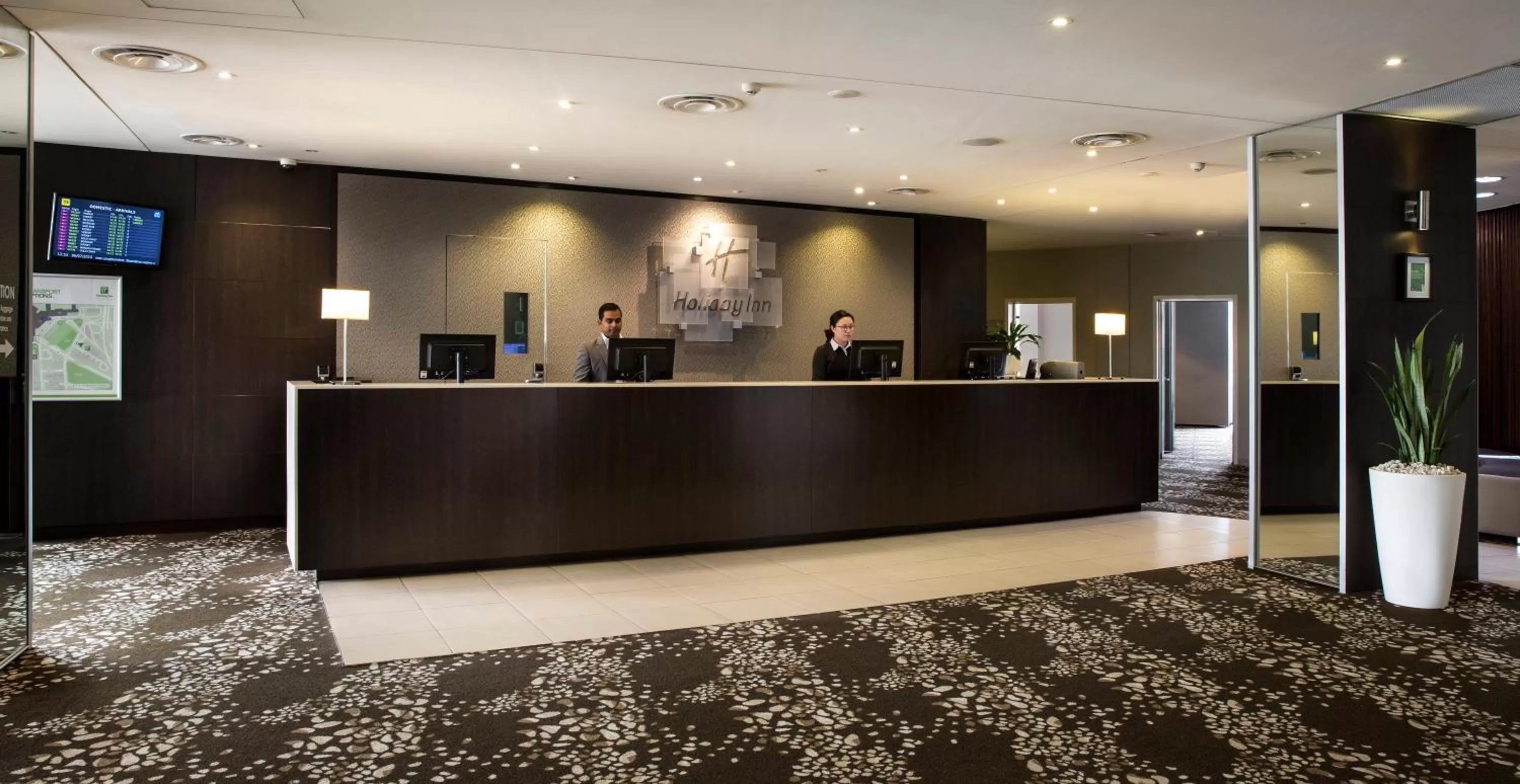 Property building in Holiday Inn Melbourne Airport by IHG
