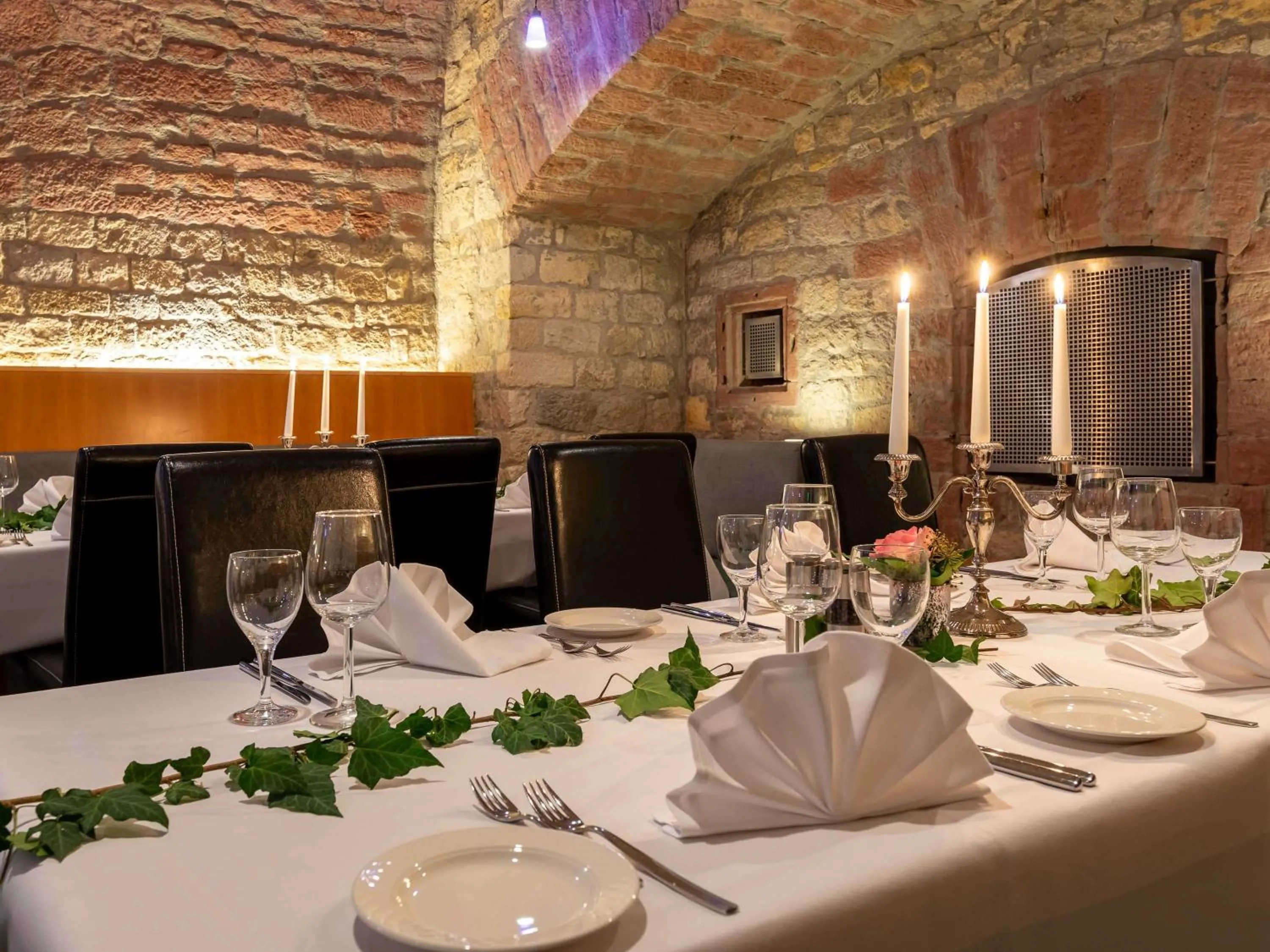 Restaurant/Places to Eat in Novotel Mainz