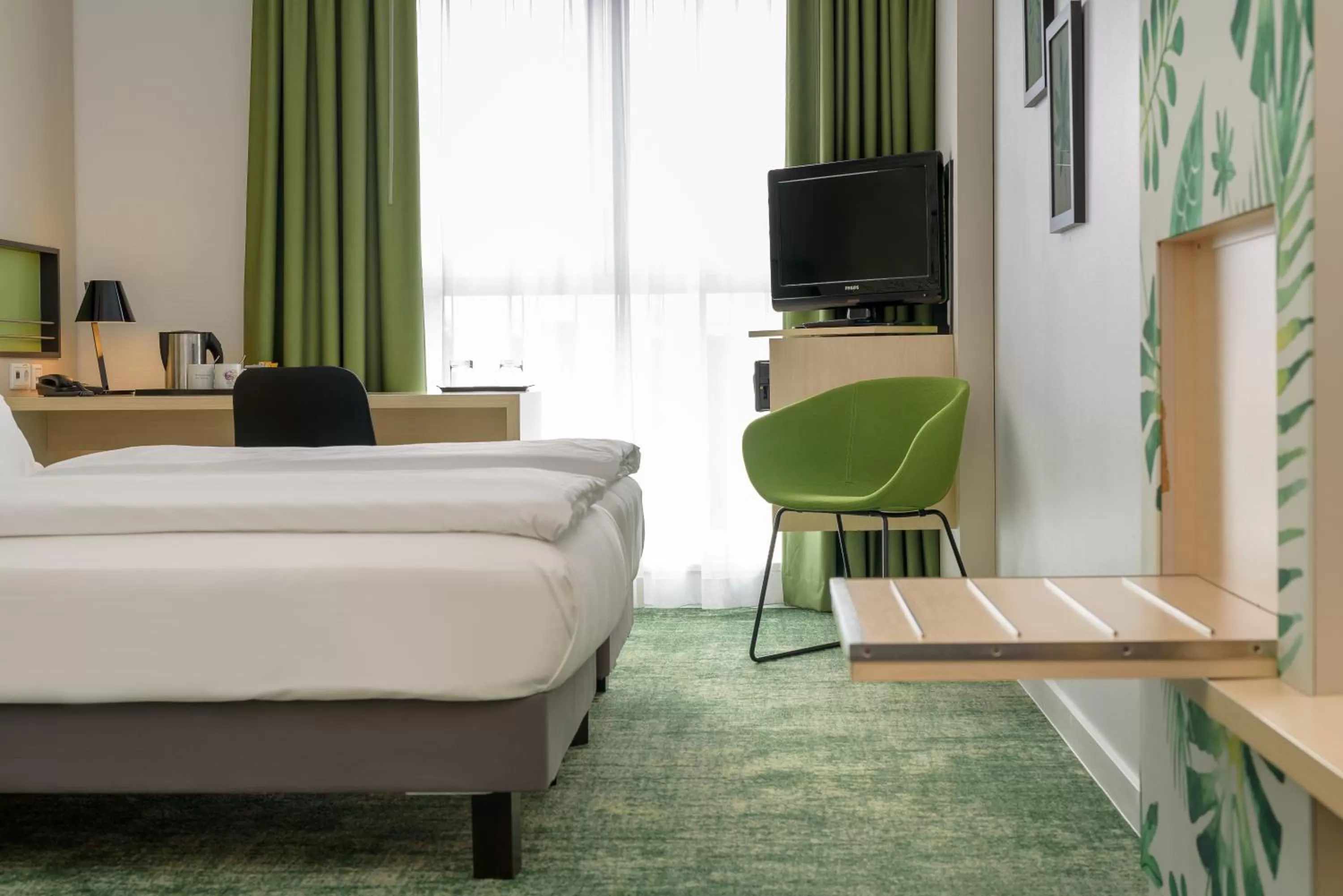 TV and multimedia, Bed in Mercure Hotel Hannover Mitte