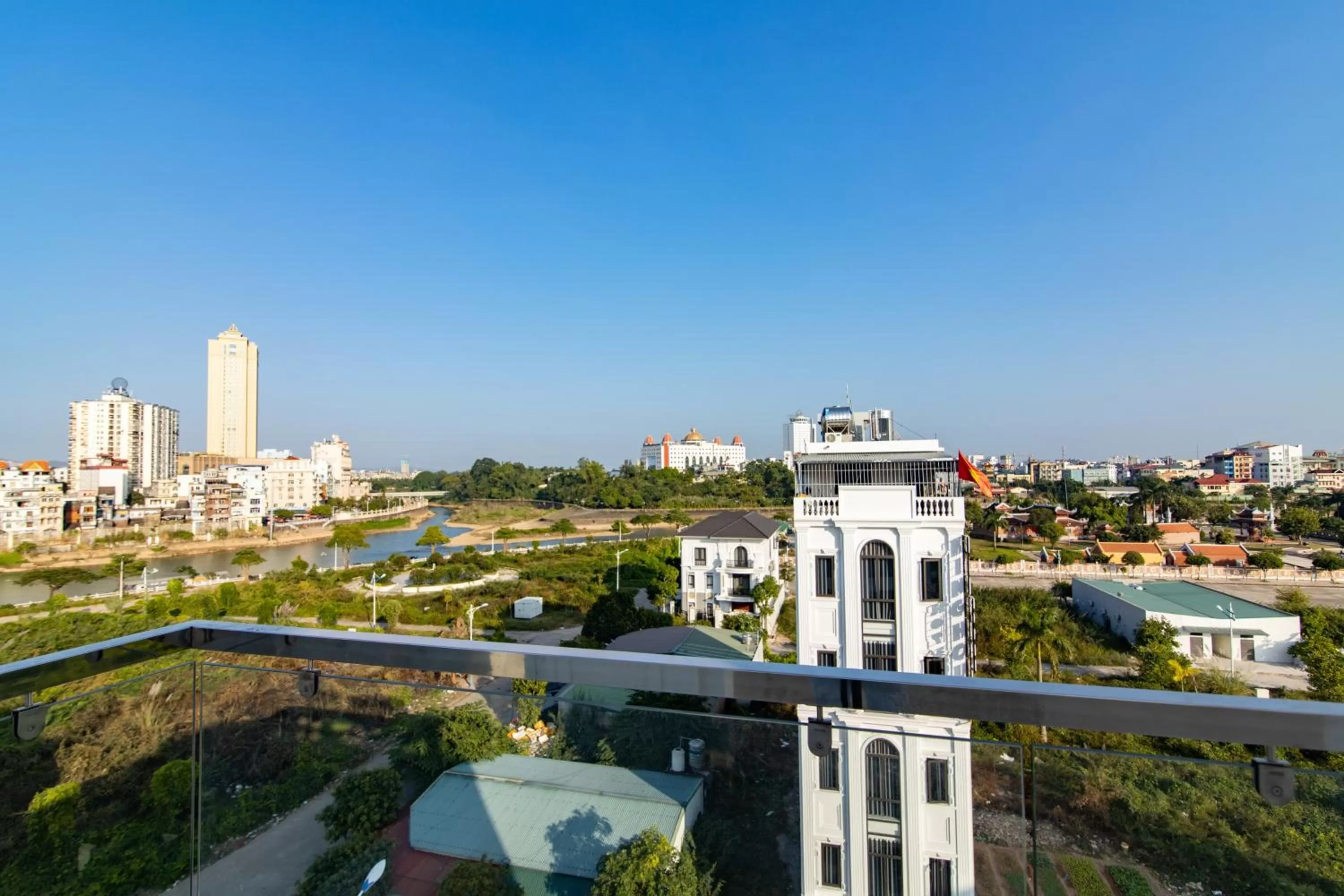 Neighbourhood in Sunshine Hotel Móng Cái