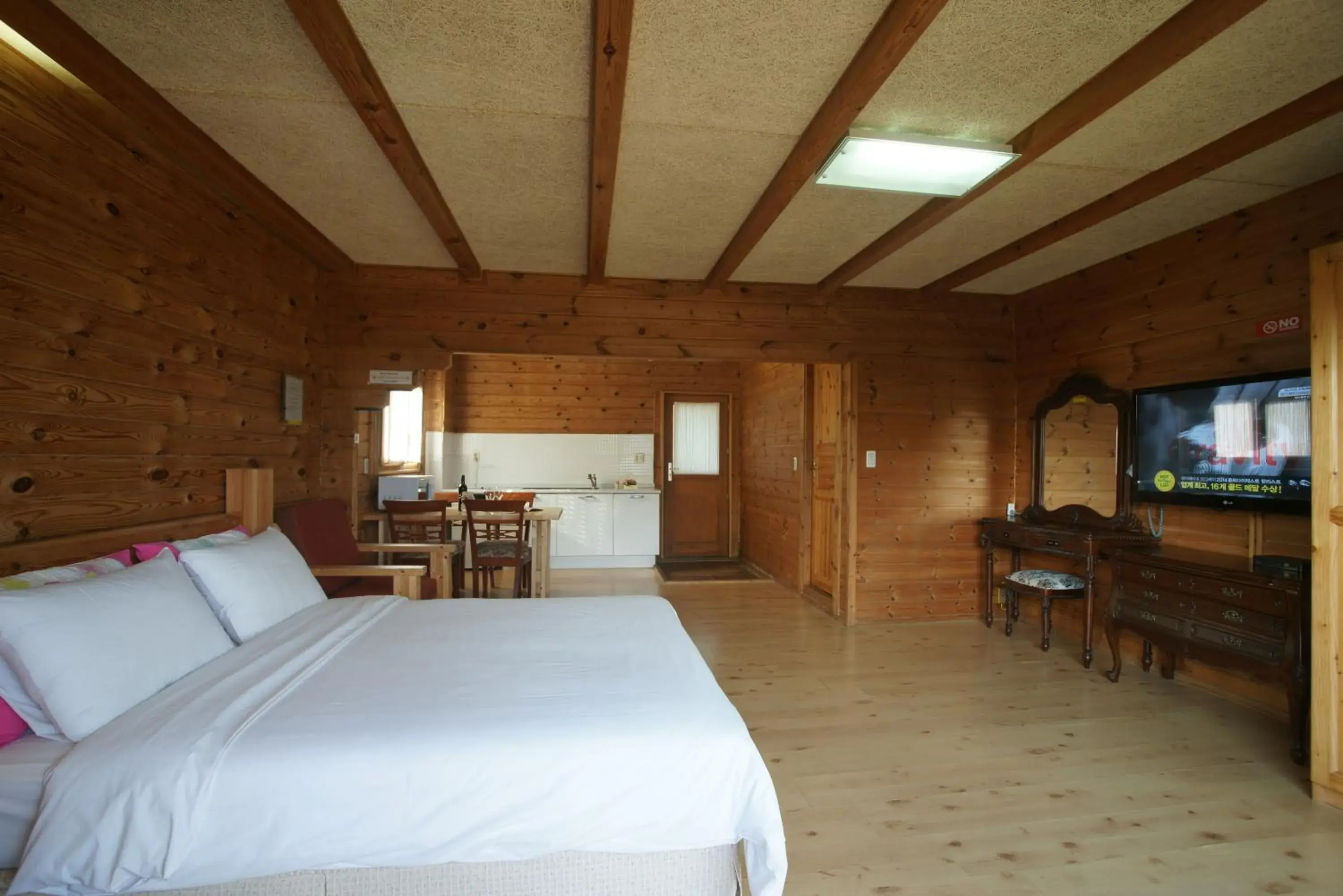 Standard Studio in Sunny Day Jeju Standard Studio in Sunny Day Jeju