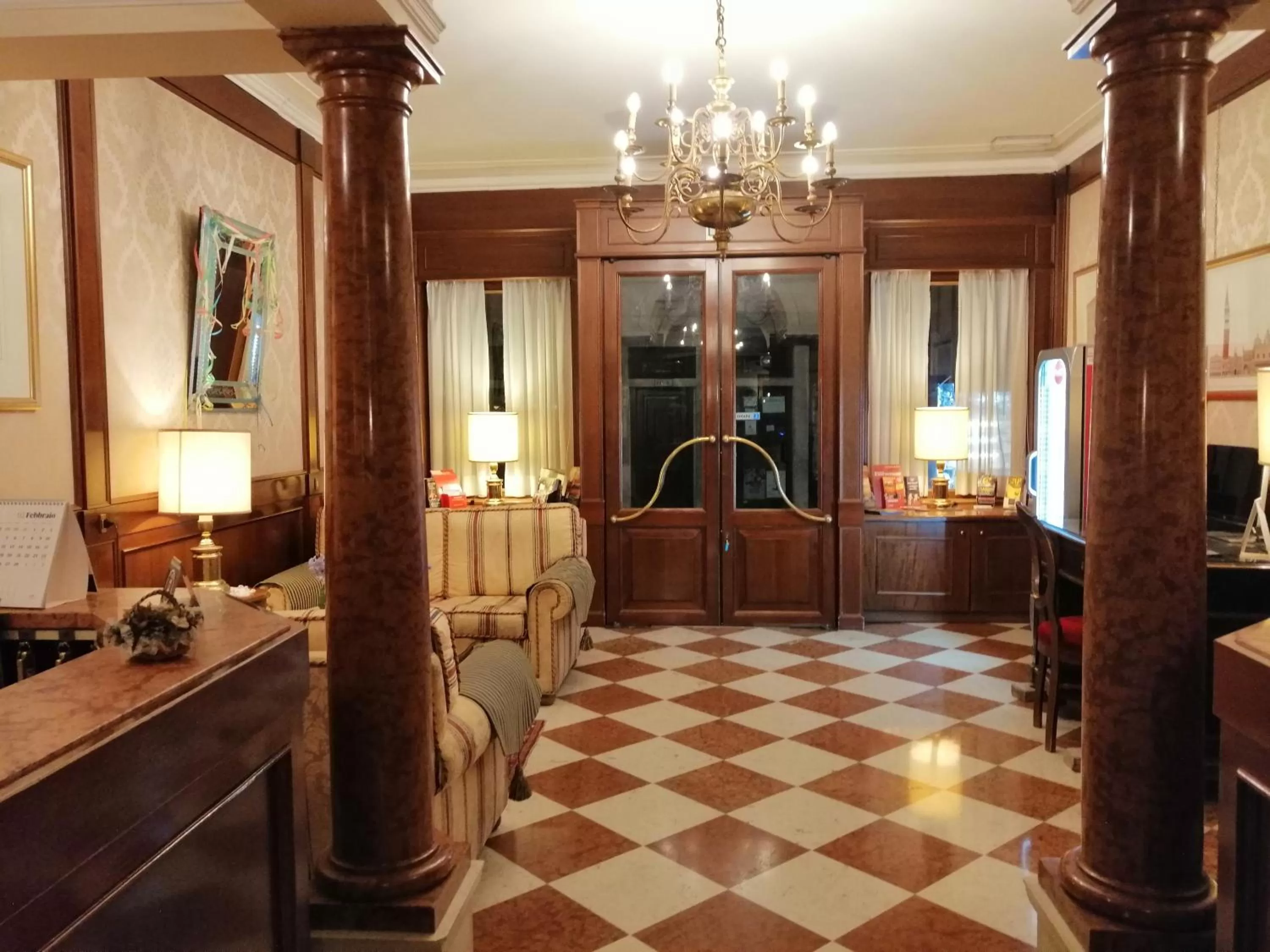 Lobby or reception in Hotel Falier