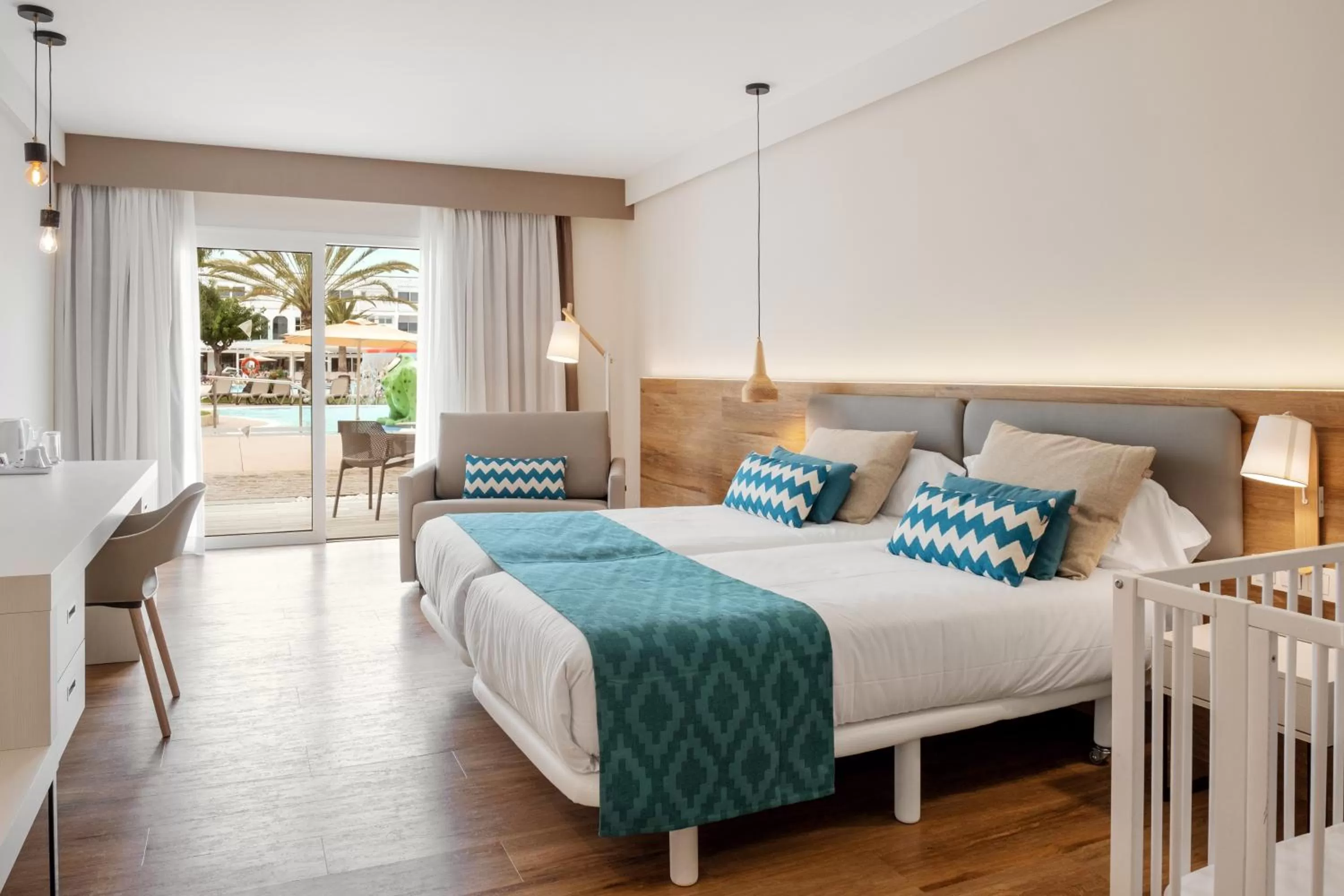 Superior Junior Suite (2 Adults + 1 Child) in Playa Park Zensation