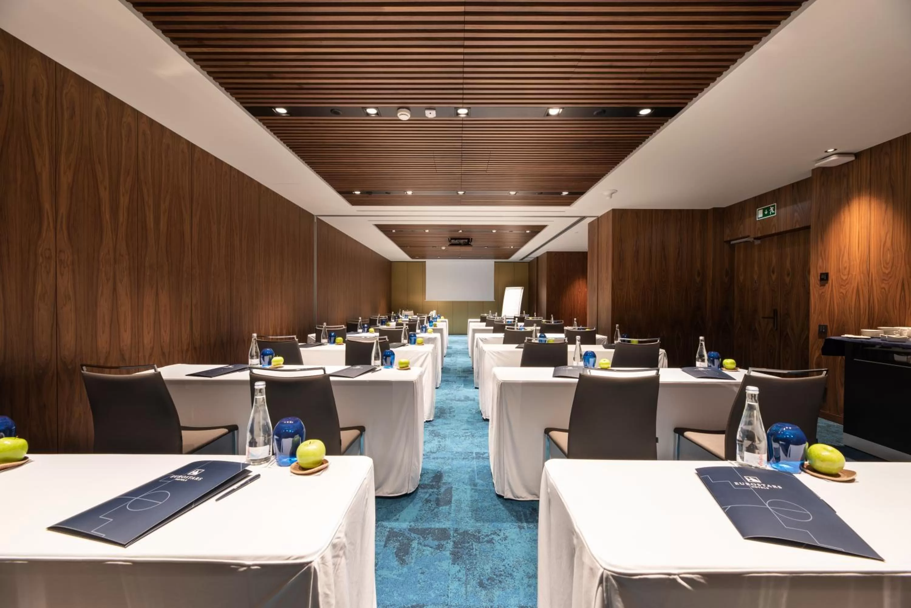 Meeting/conference room in Eurostars Aliados