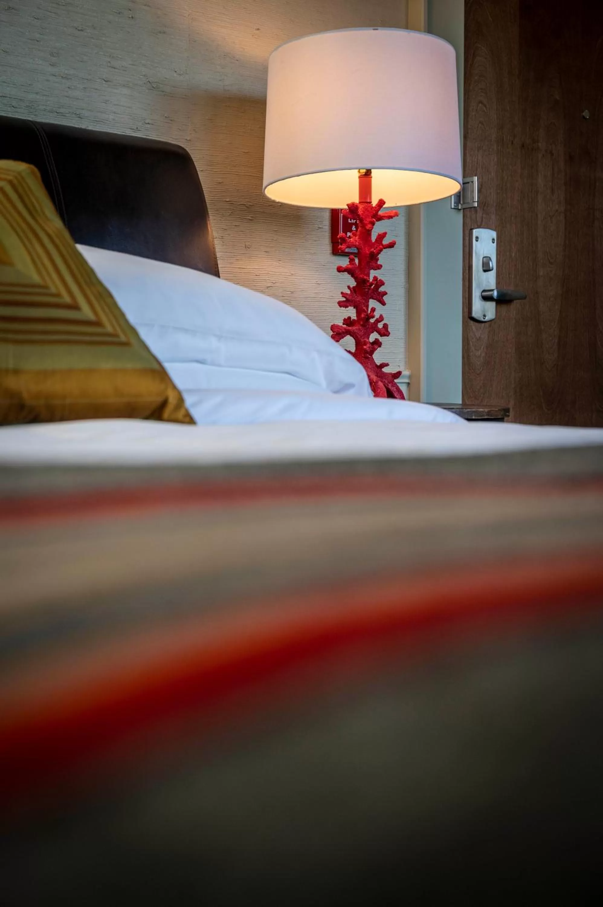 Bed in Hotel Broad Ripple