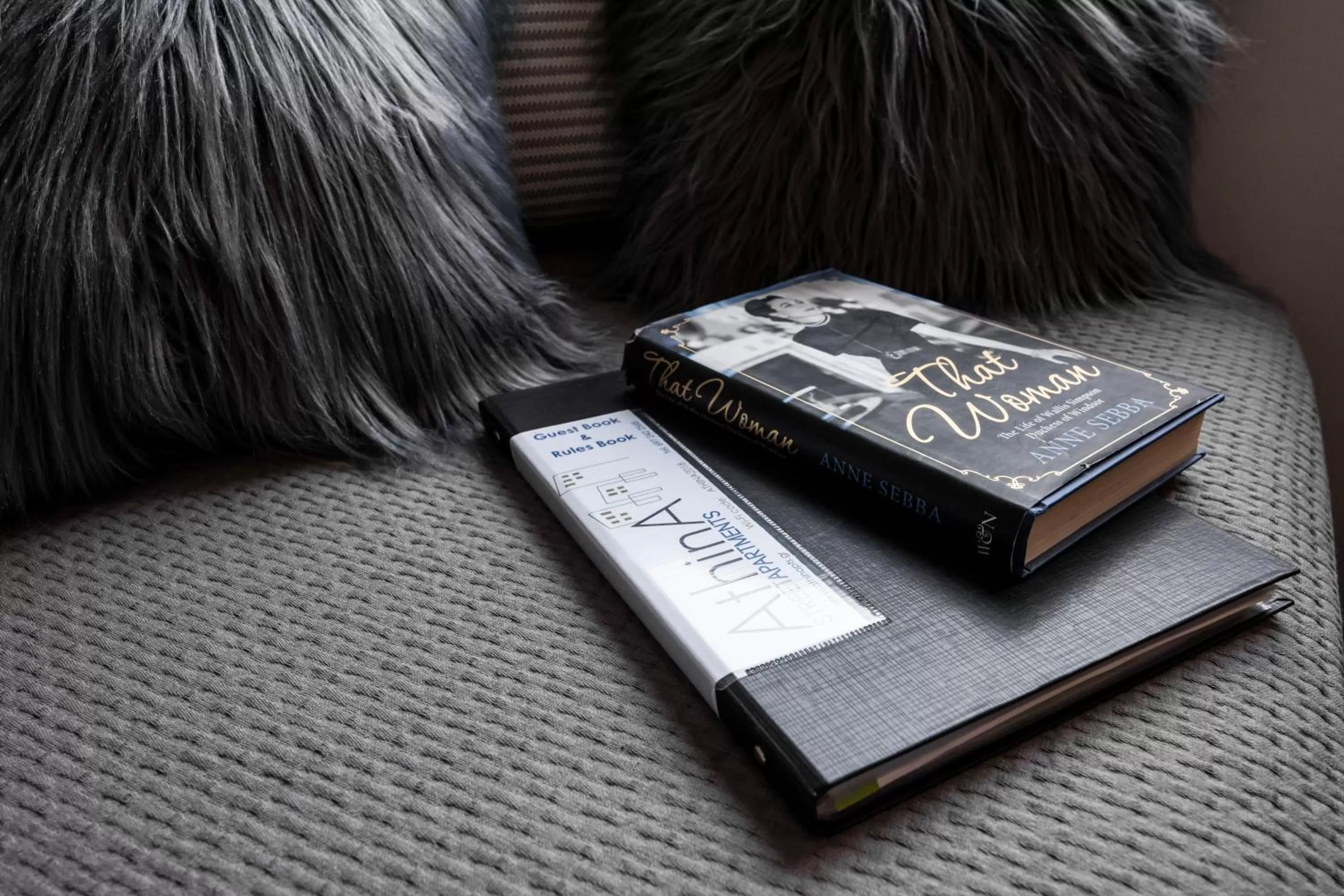 Bed in AthinA STREETAPARTMENTS