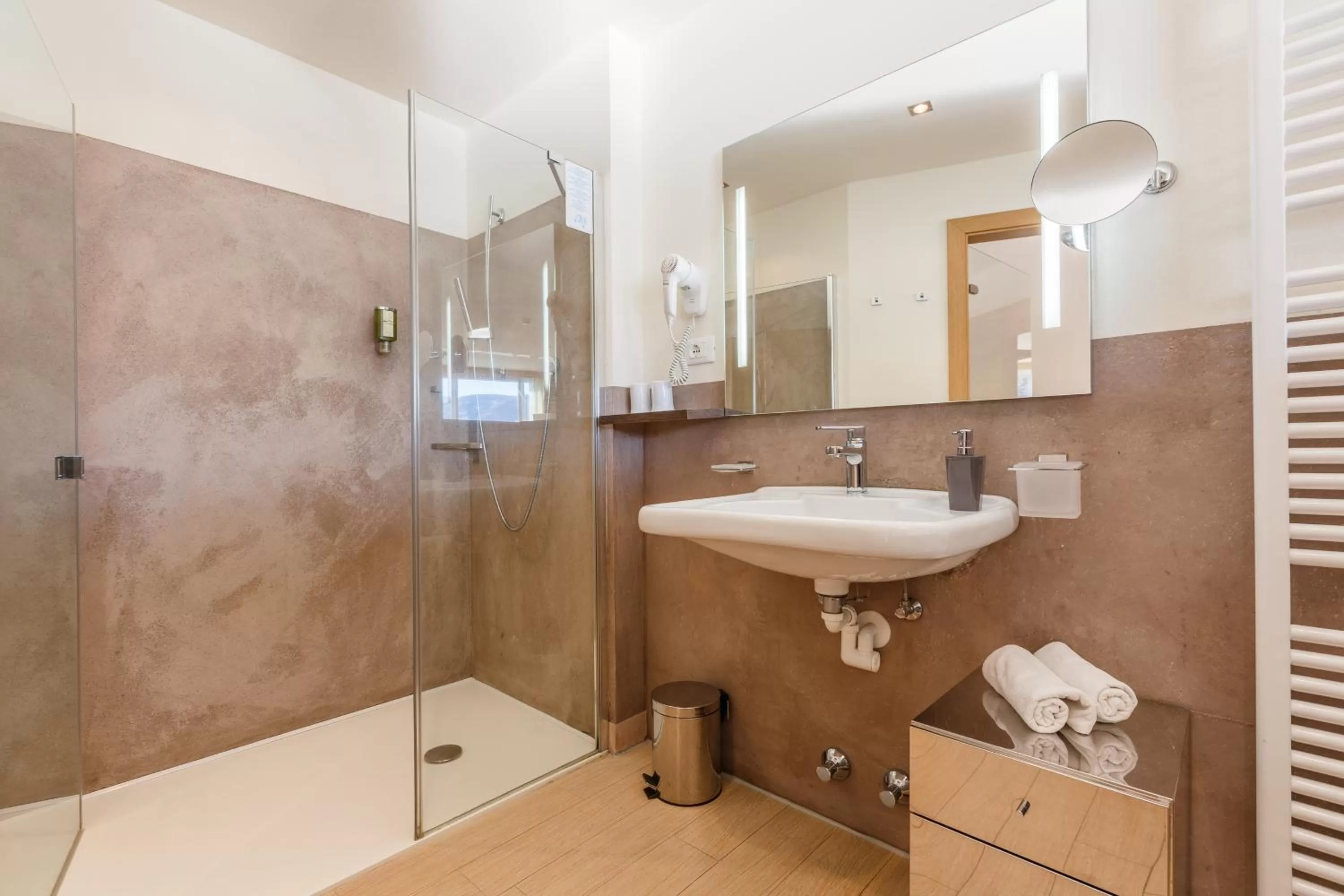 Bathroom in Hotel Amaten