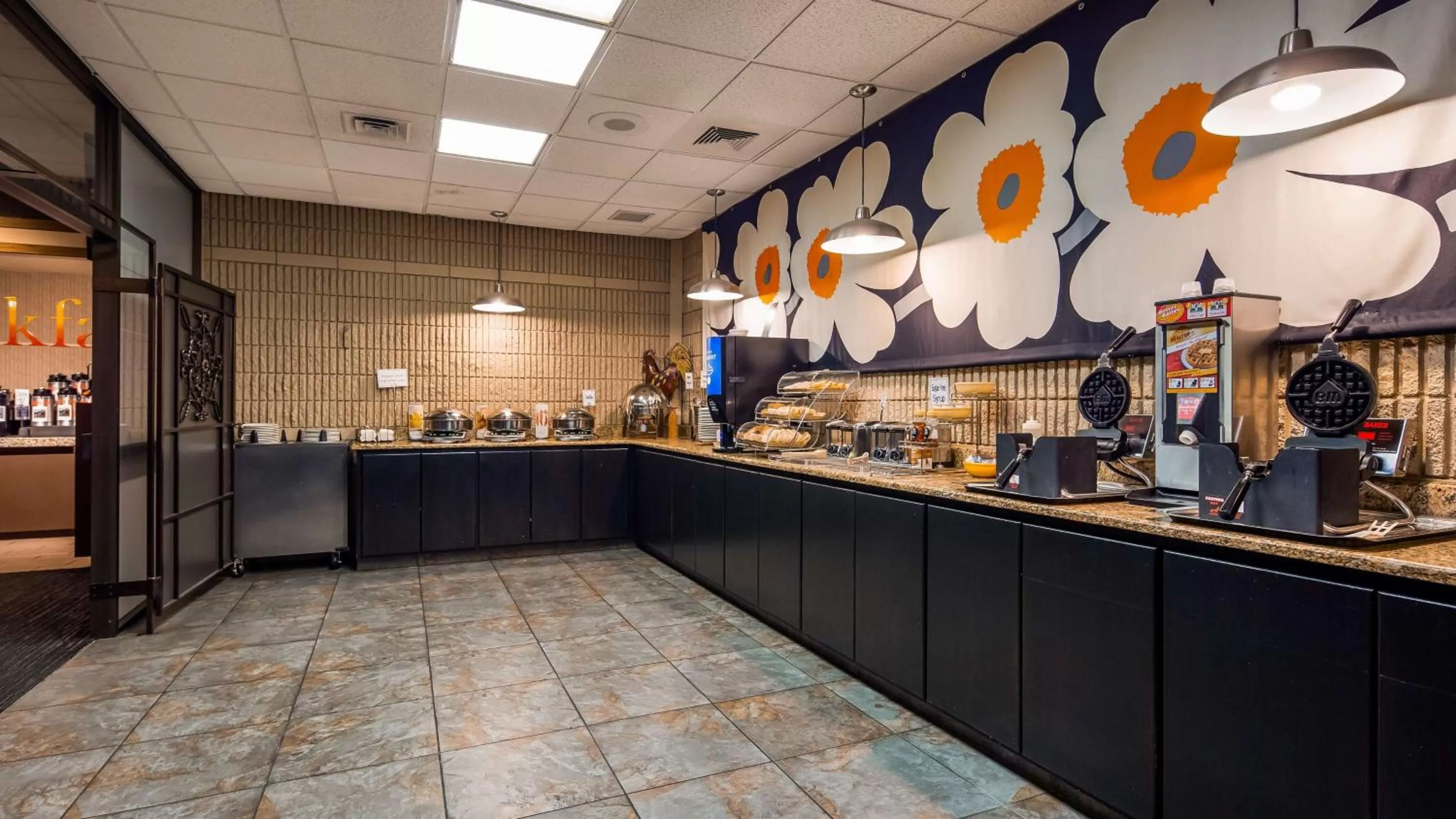 Breakfast in Best Western Plus University Inn