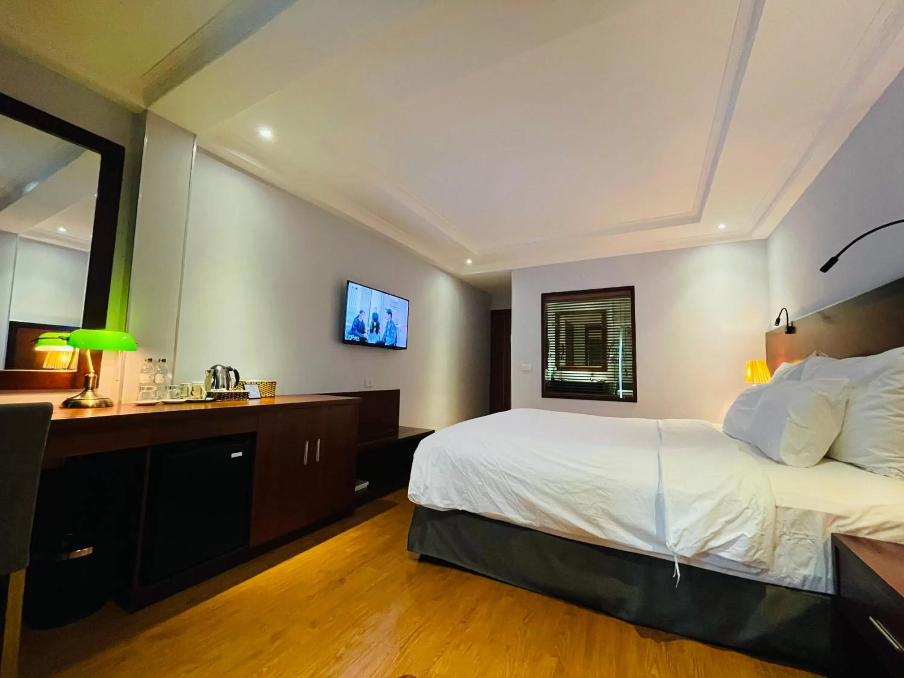 Bedroom, Bed in The Vancouver Hotel - Ninh Binh