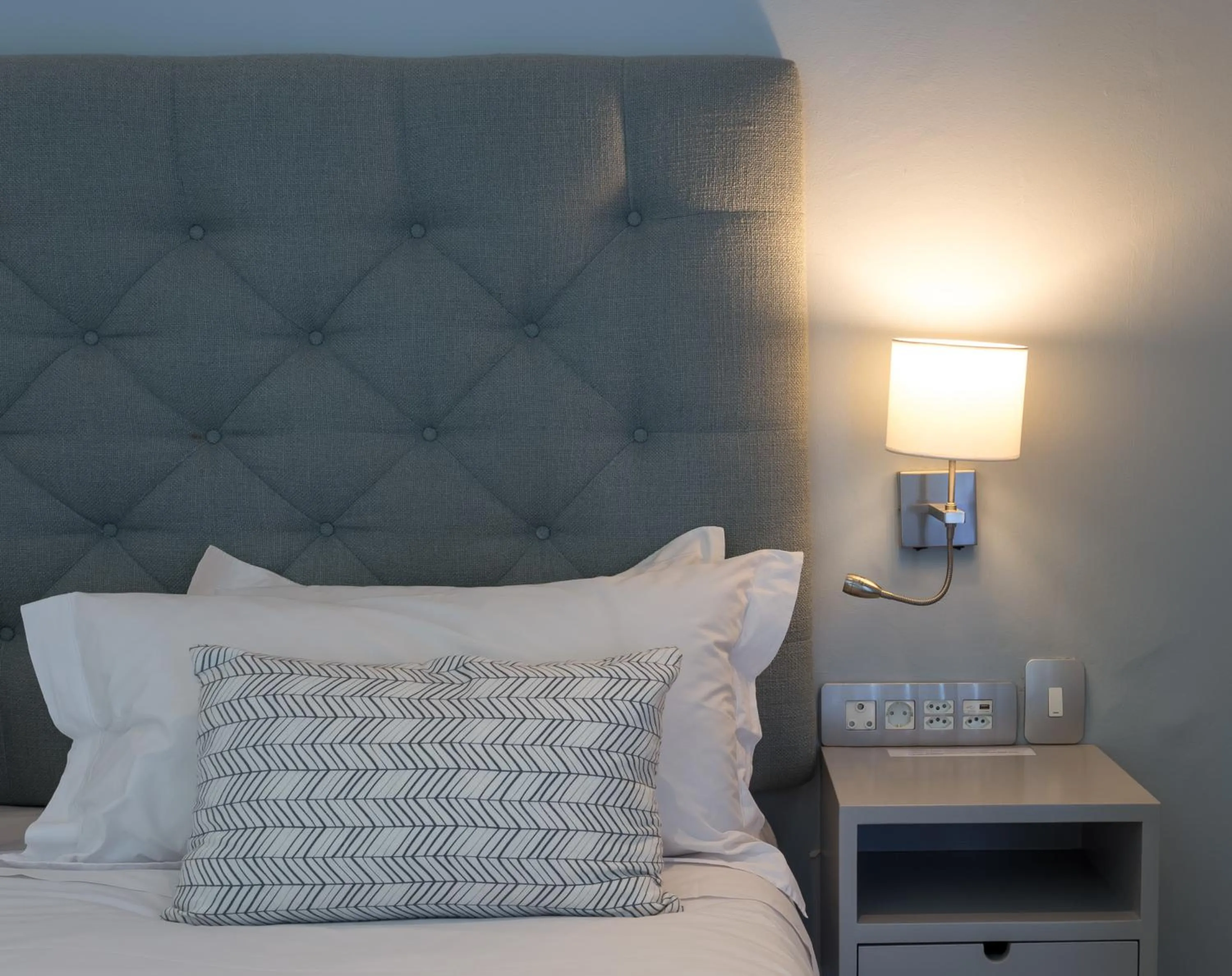 Bed in Whale Rock Luxury Lodge