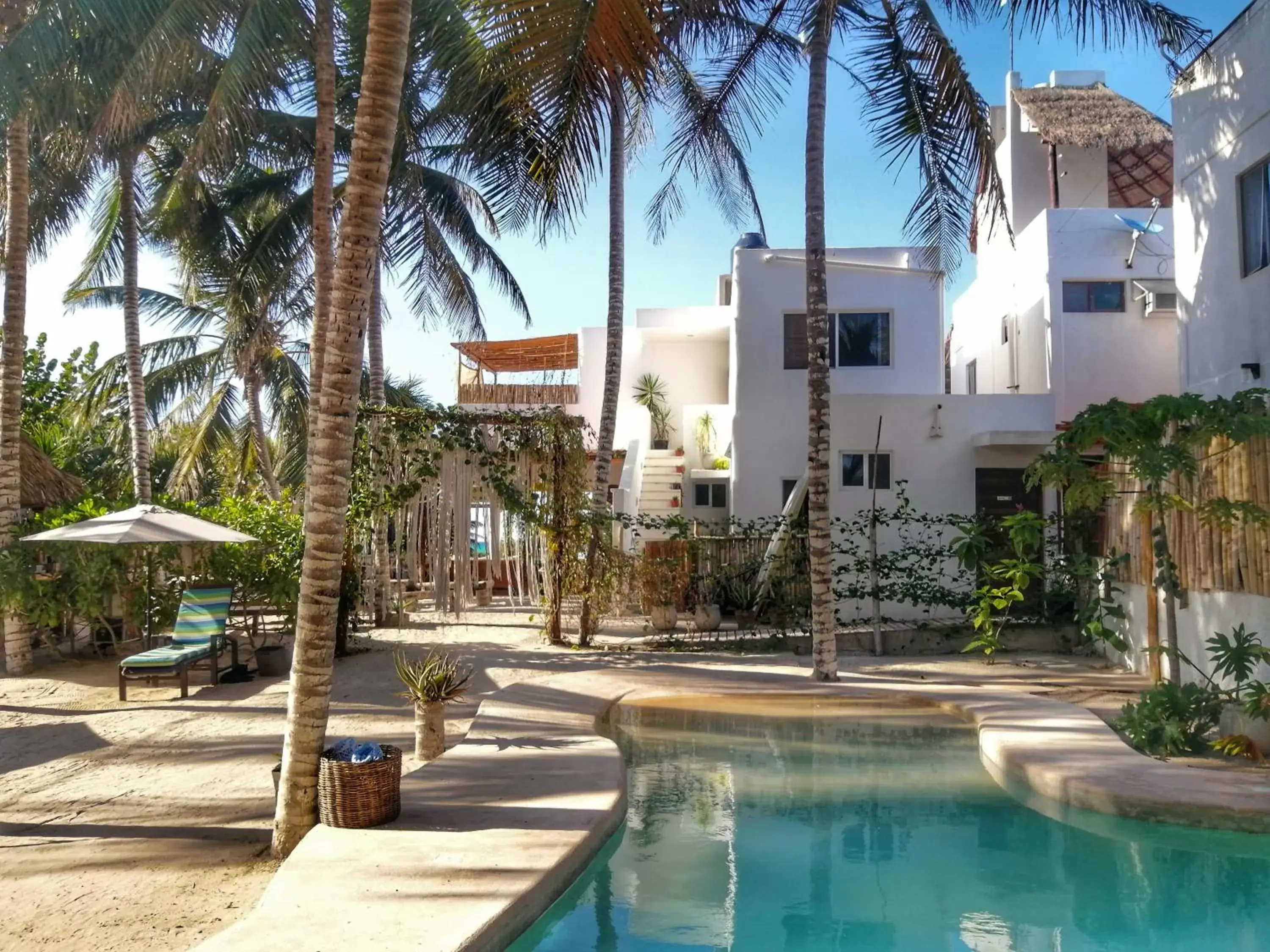 Garden, Swimming Pool in Hotel Boutique Can Cocal El Cuyo Garden, Swimming Pool in Hotel Boutique Can Cocal El Cuyo