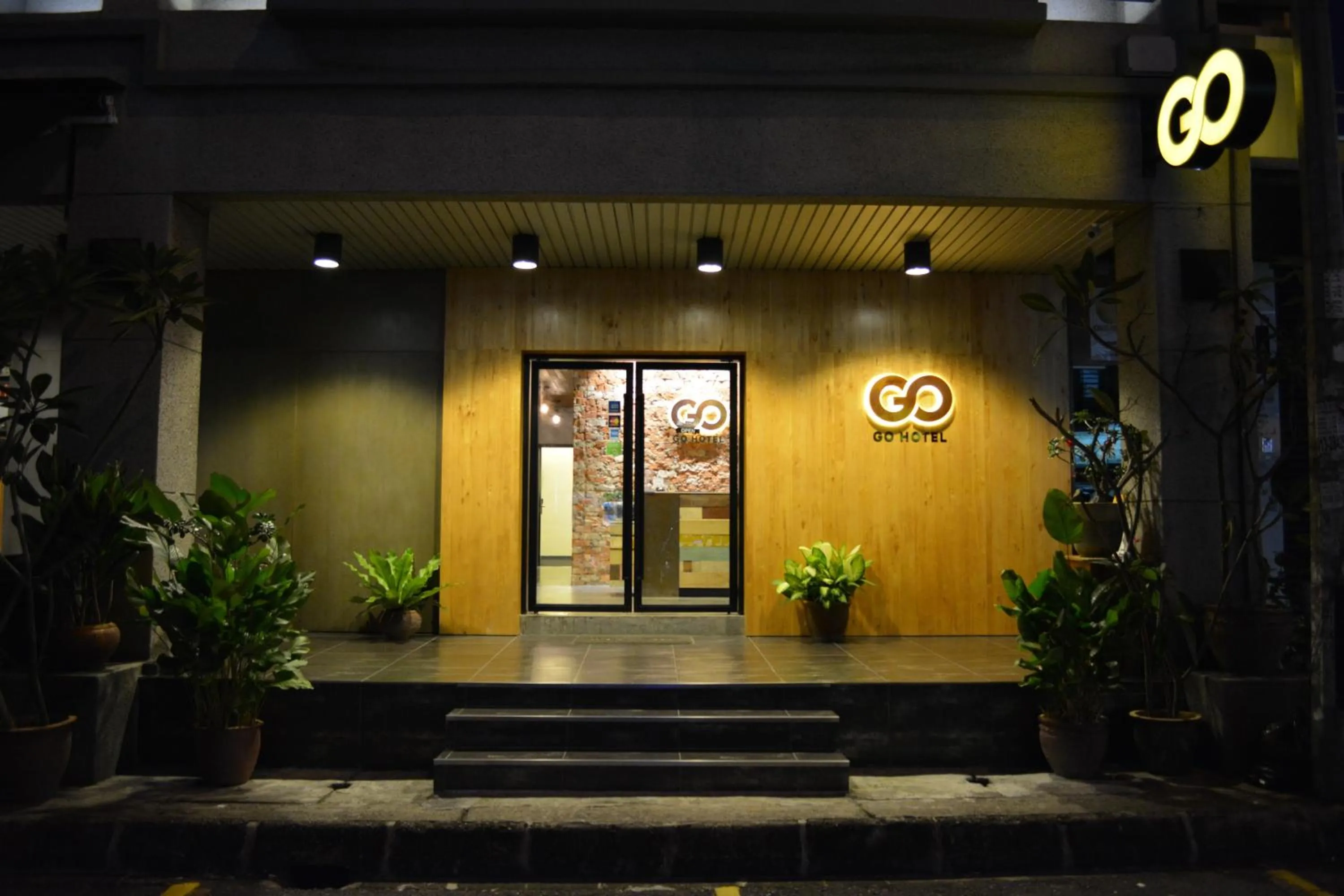 Facade/entrance in Go Hotel