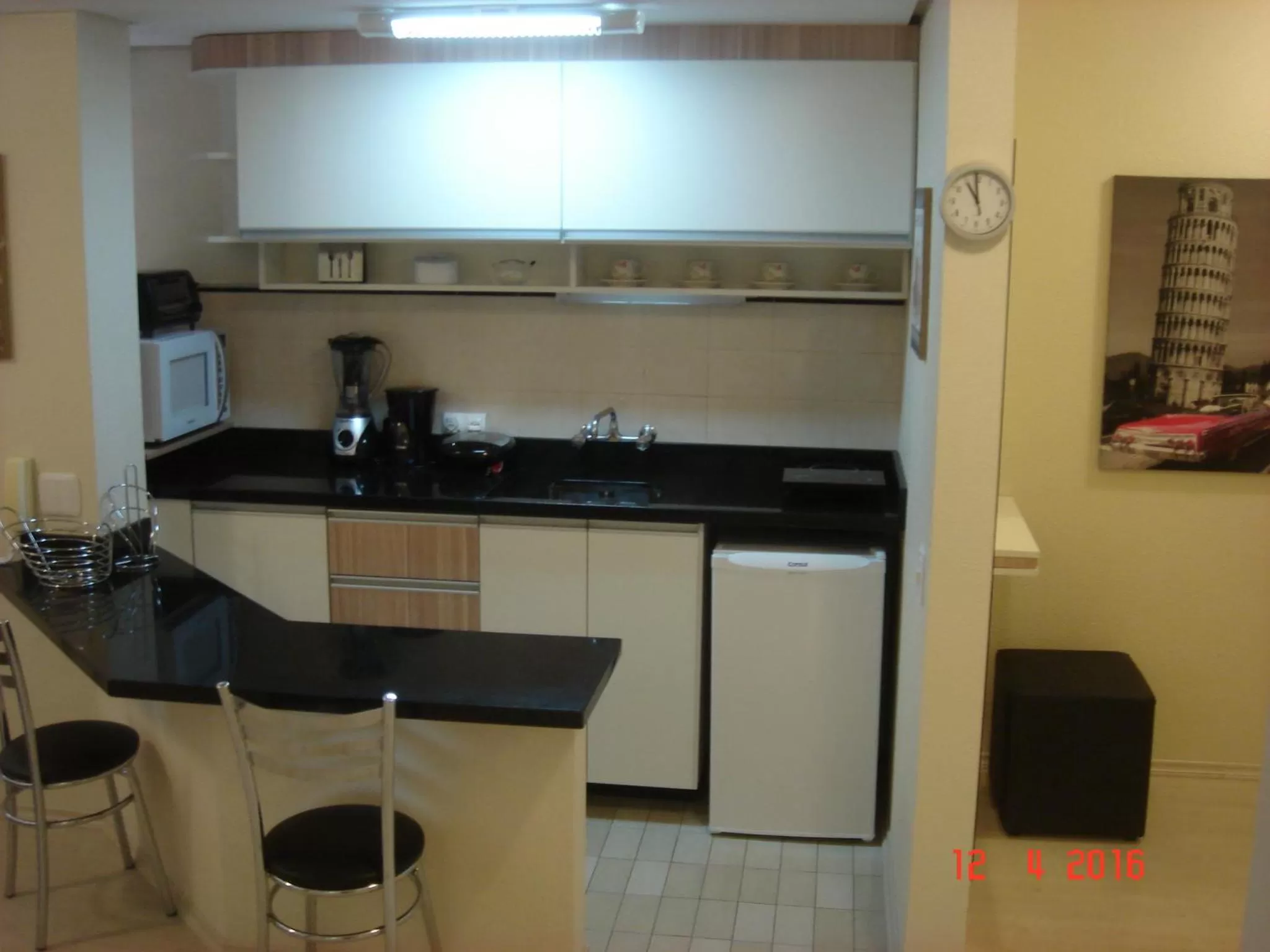 Kitchen or kitchenette, Kitchen/Kitchenette in Wall Street Flat Service