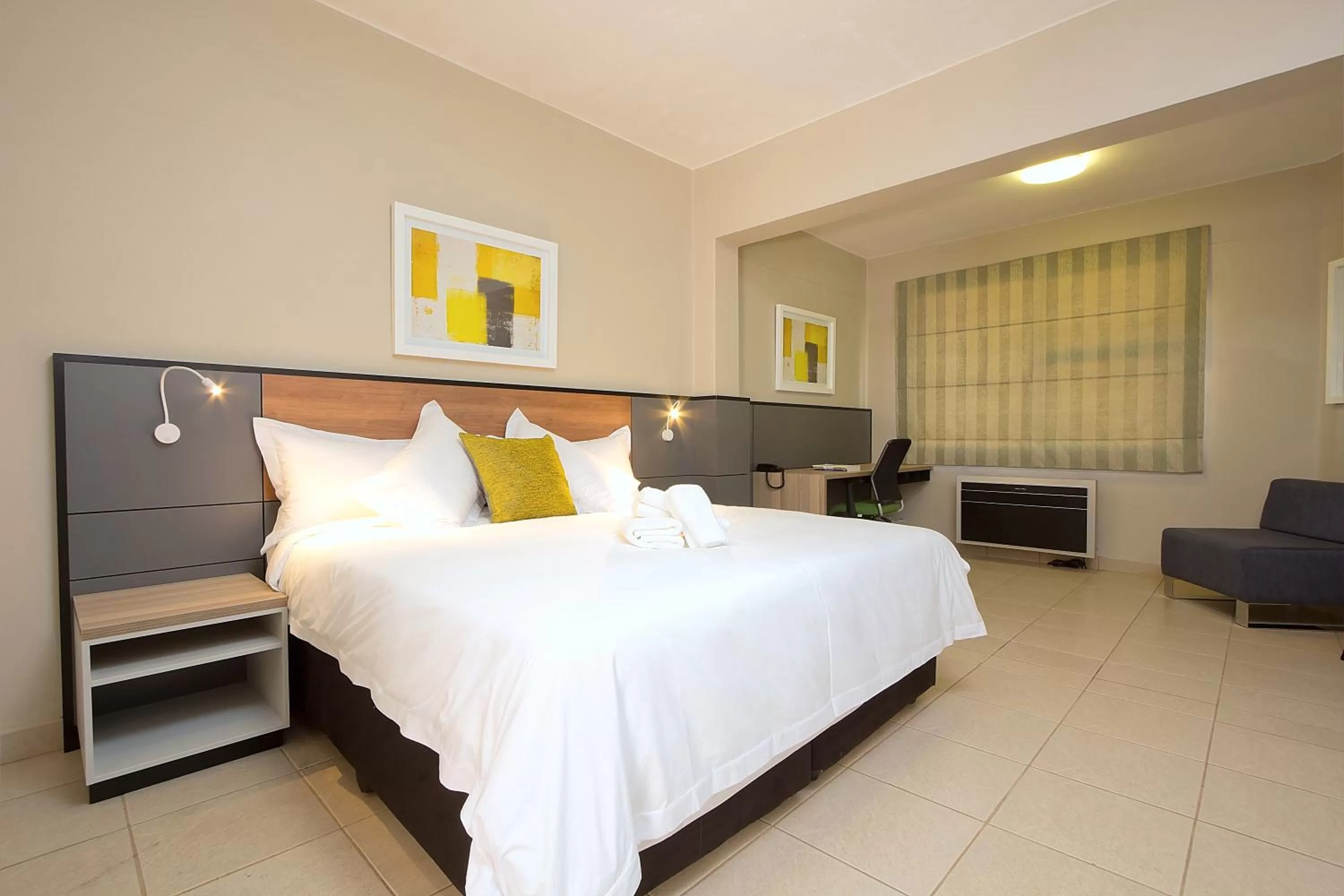 Bed in The Park Lodge Hotel