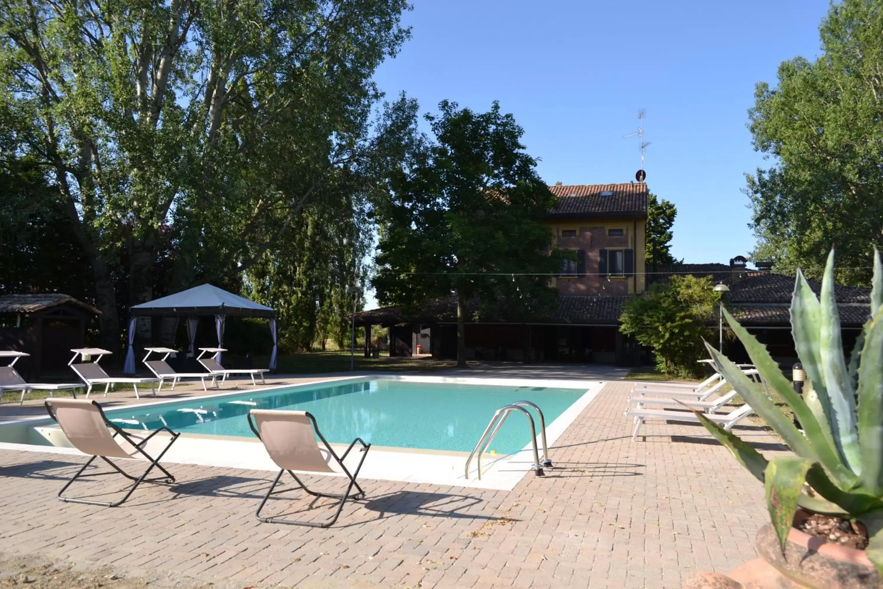 Property building, Swimming Pool in La Locanda nel Frutteto Property building, Swimming Pool in La Locanda nel Frutteto