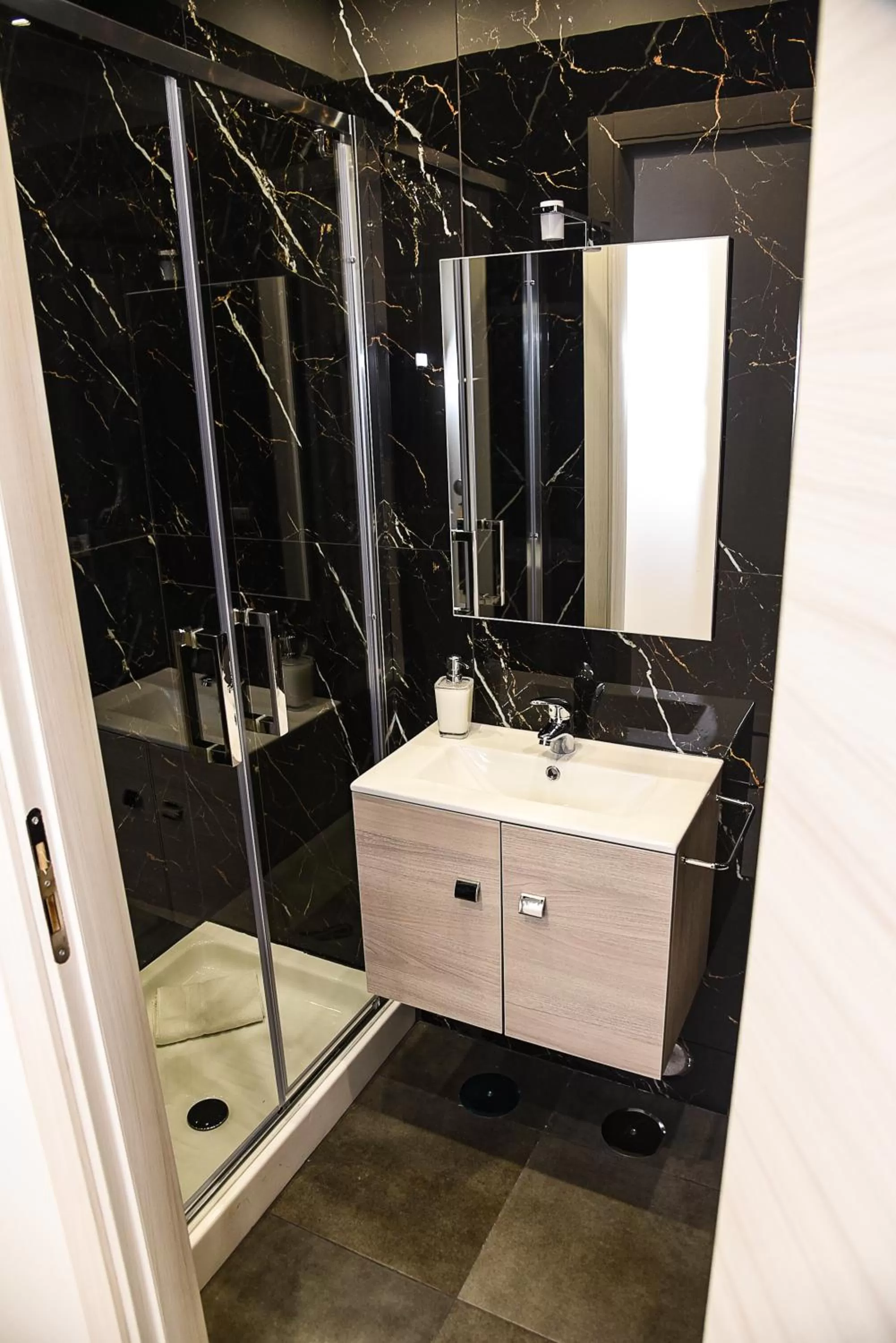 Bathroom in Hotel Kennedy