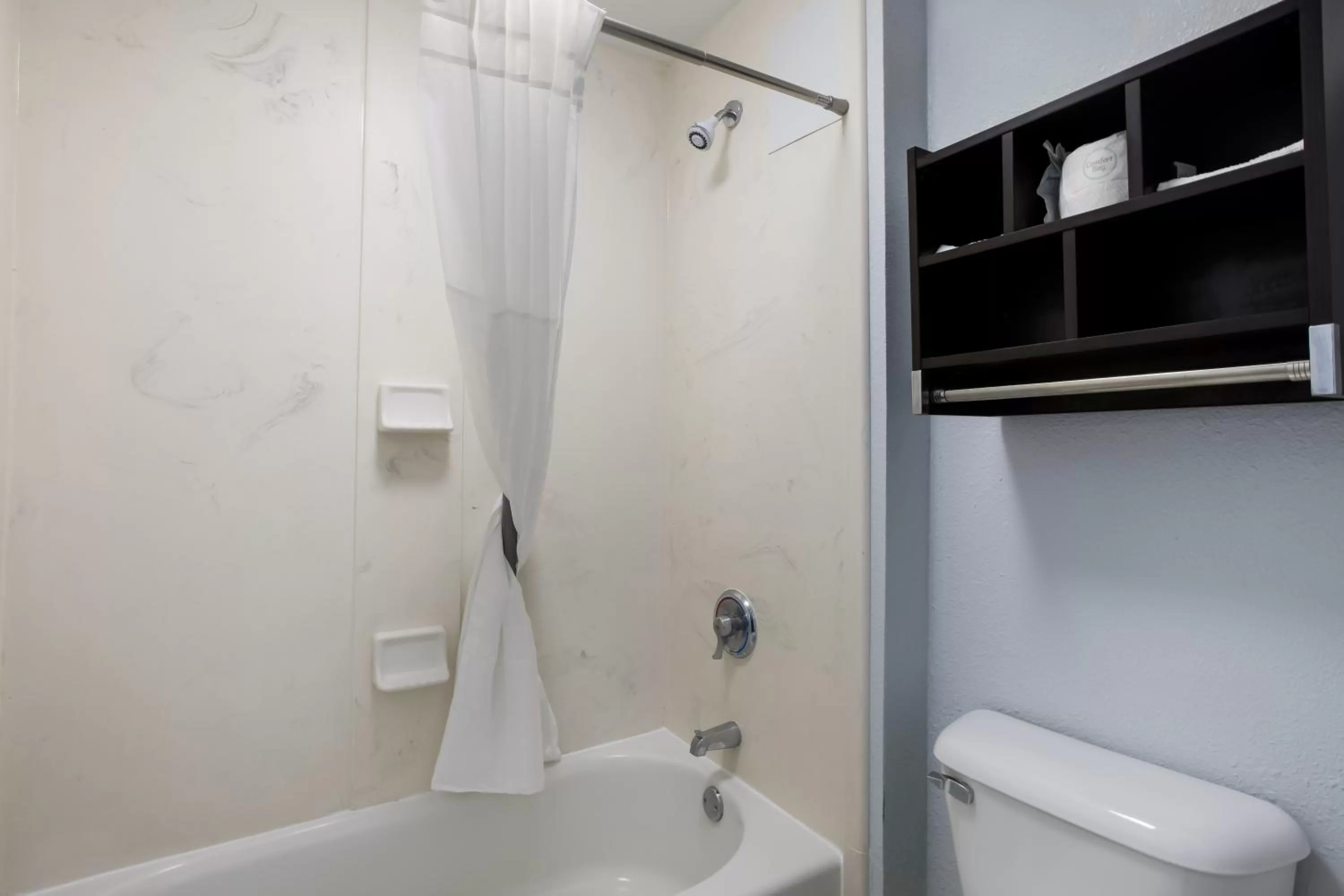 Shower in Suburban Studios Hinesville - Fort Stewart Area