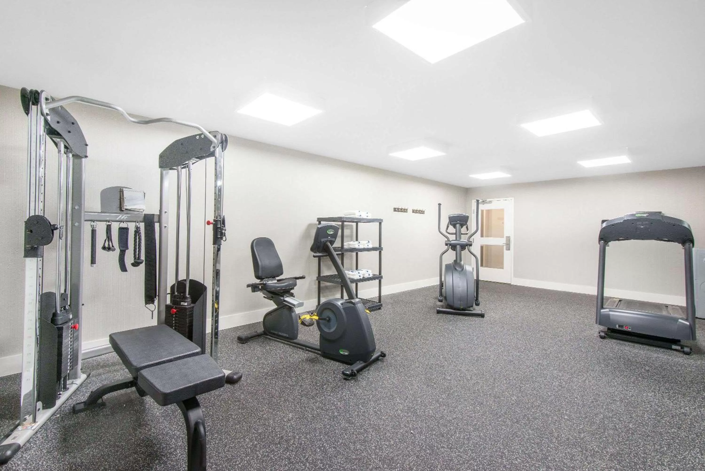 Fitness centre/facilities in Wingate by Wyndham Niagara Falls