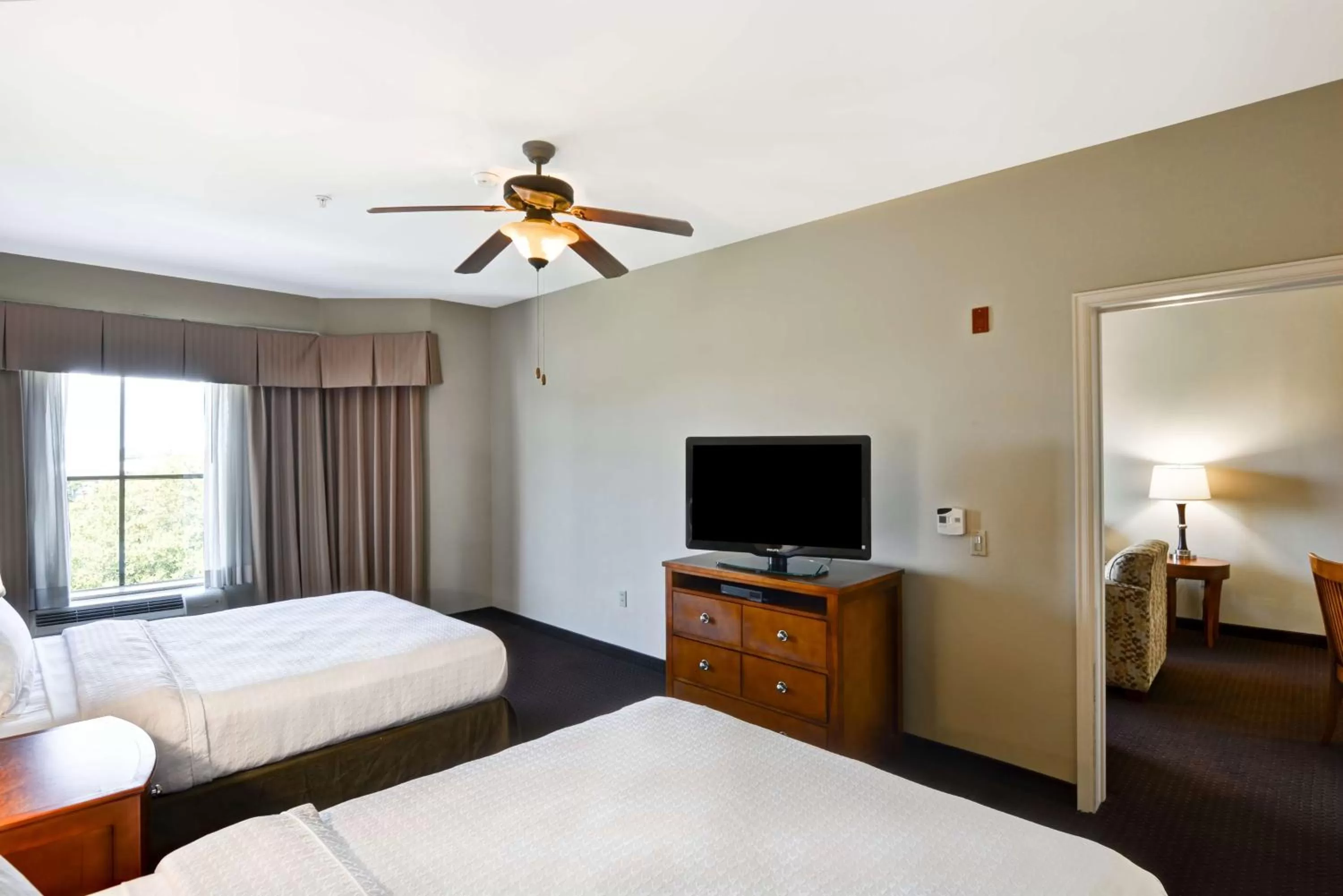 Bed in Homewood Suites by Hilton Houston West-Energy Corridor