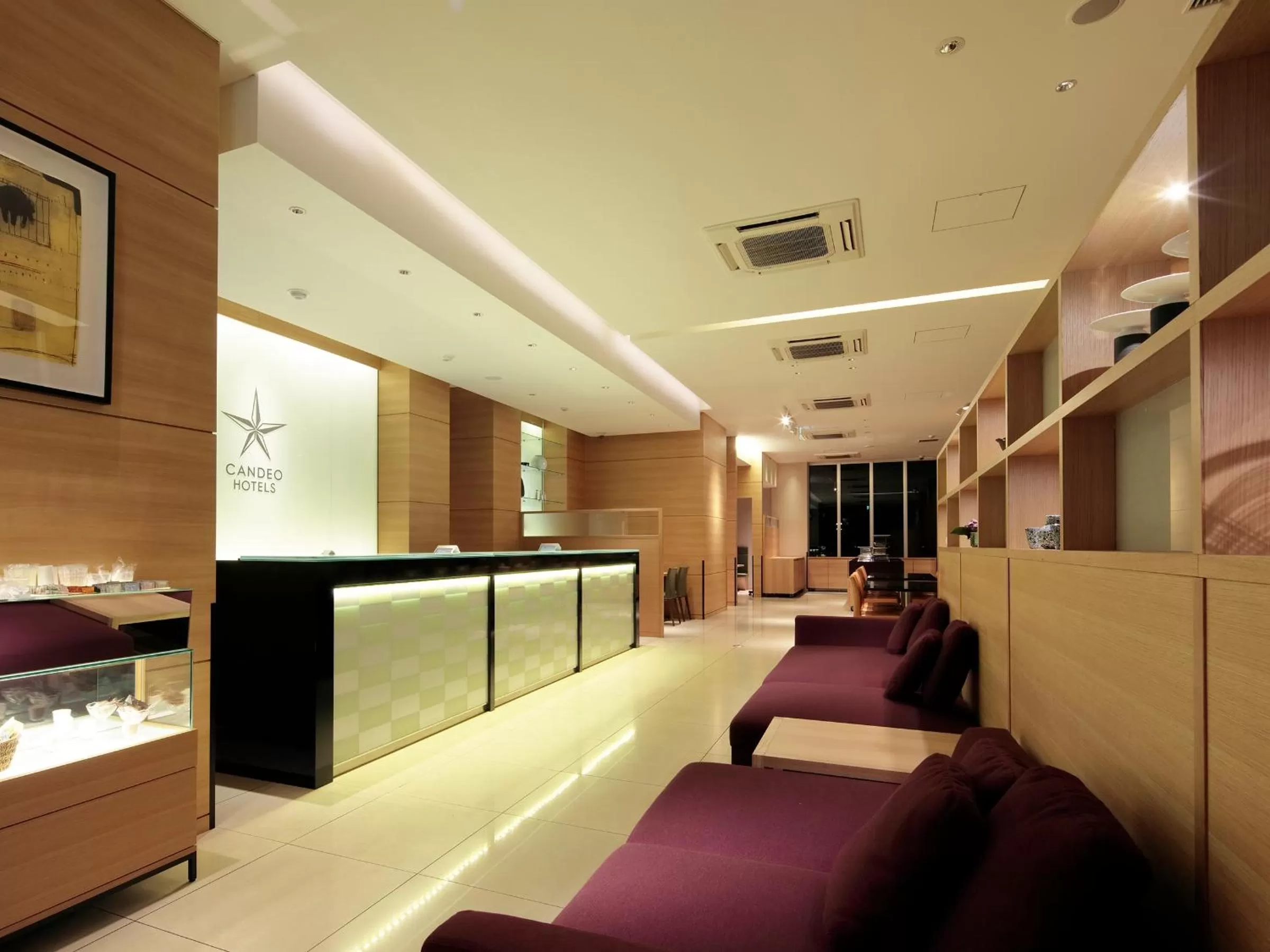 Lobby or reception in Candeo Hotels Handa